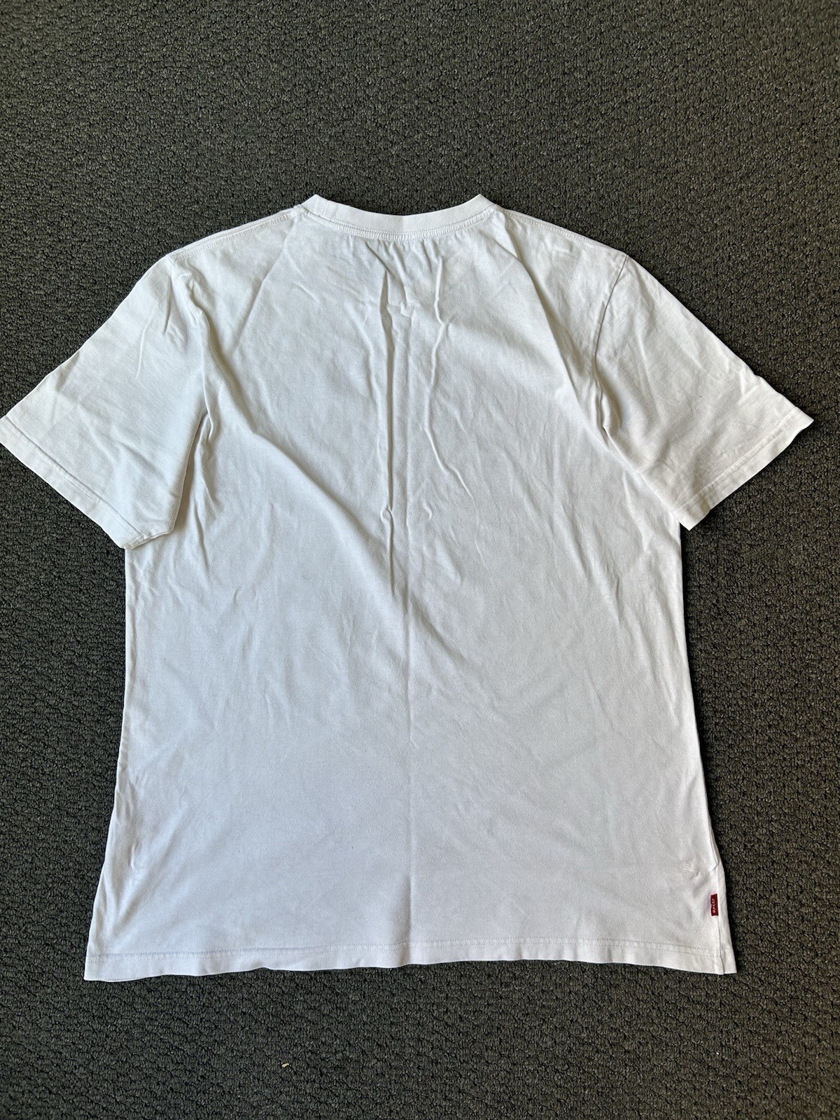 Levi’s T-Shirt Size XL Mens Slim Fit White Tee “501 Jeans Gold Dust”