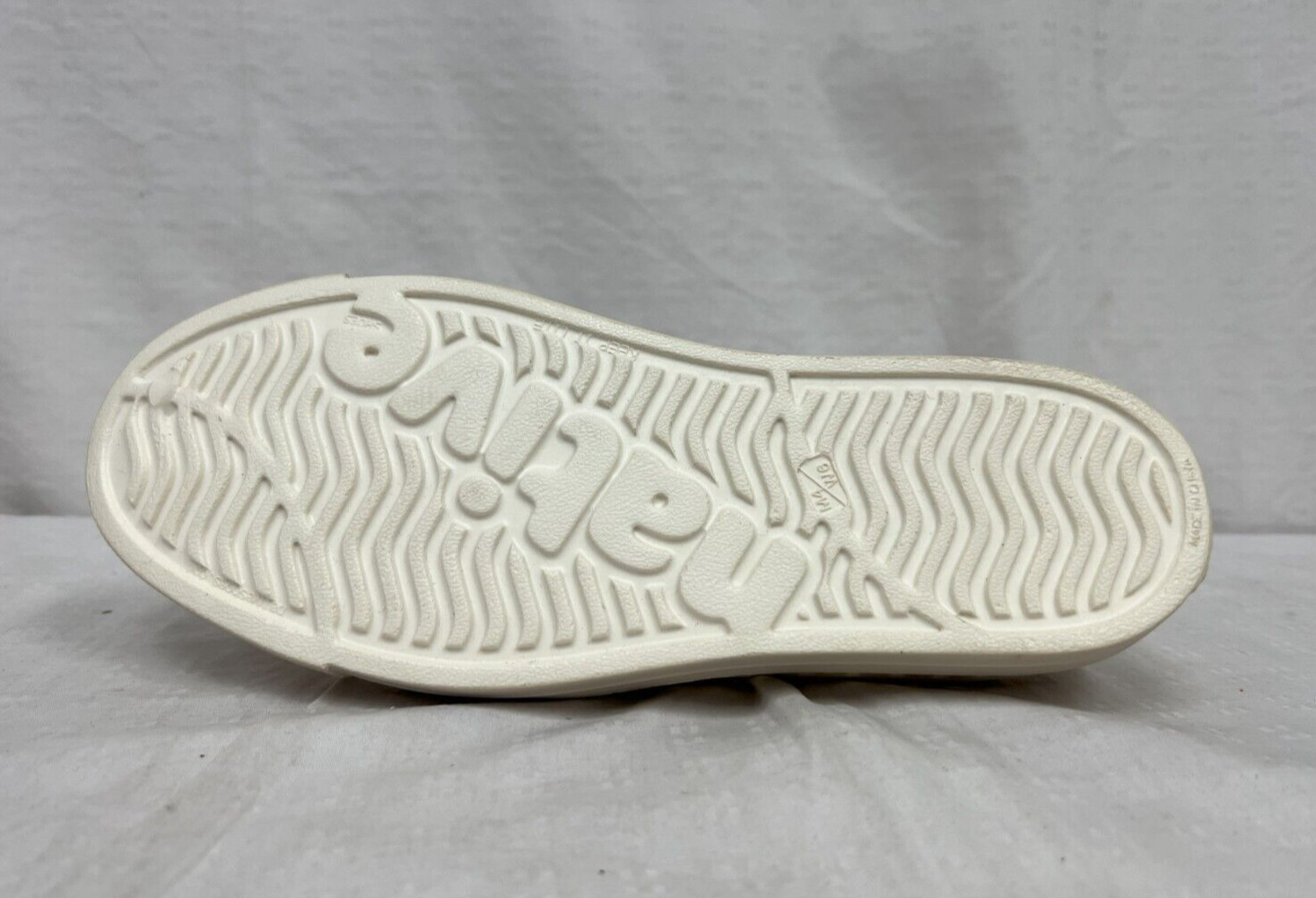 Native Adults Jefferson Slip On Sneaker Shoes Ovaltine White Men 4/Women 6 New