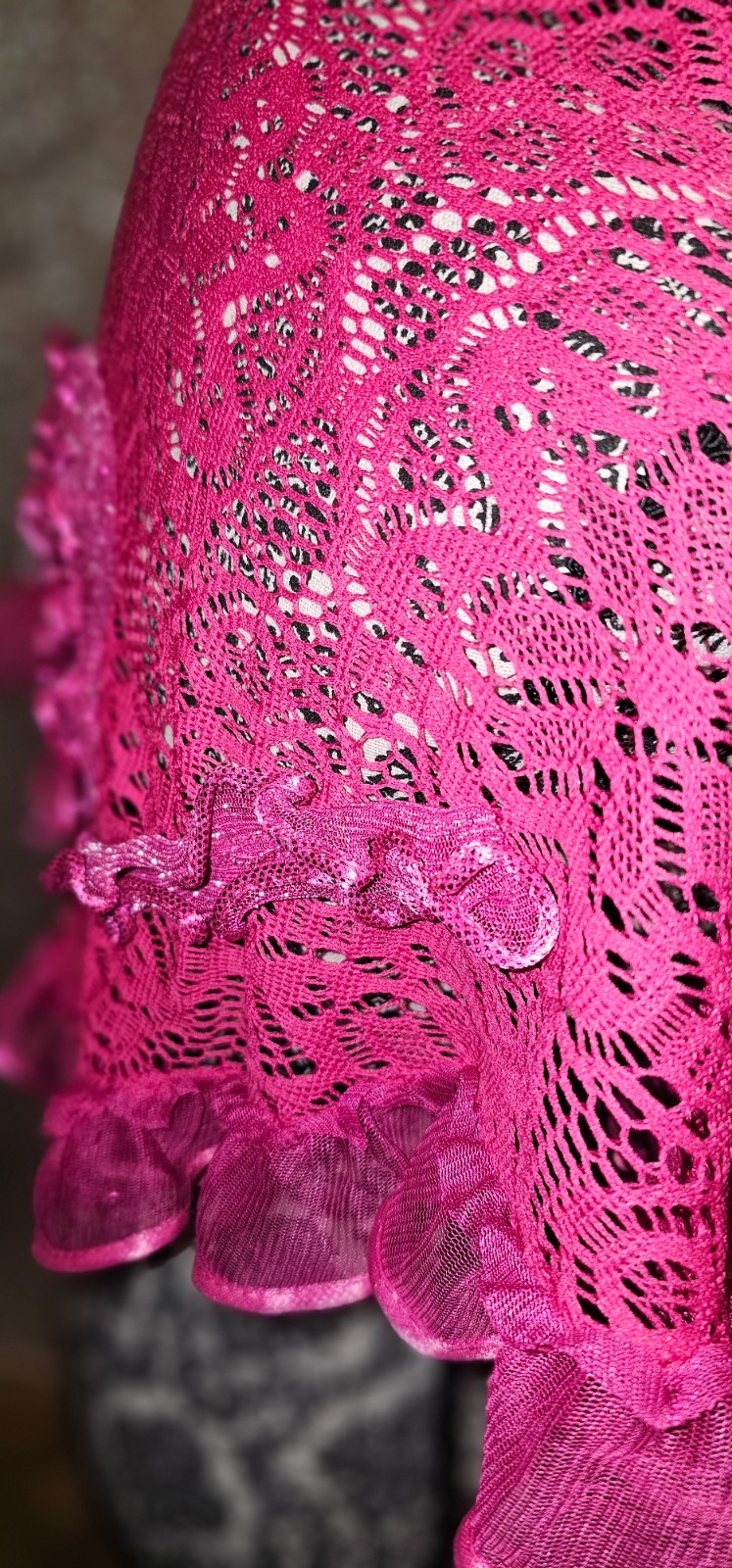Fuschia pink lace wrap shawl