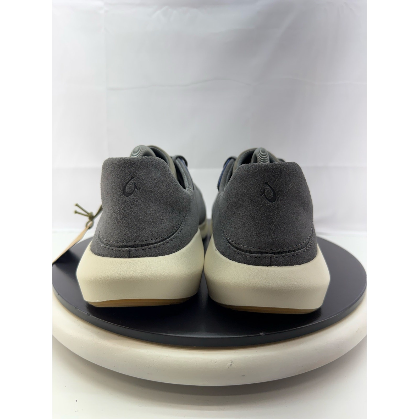 OluKai Kōheo Mens Size 11.5 Charcoal Gray Casual Sneakers Shoes 10525-2626 NEW