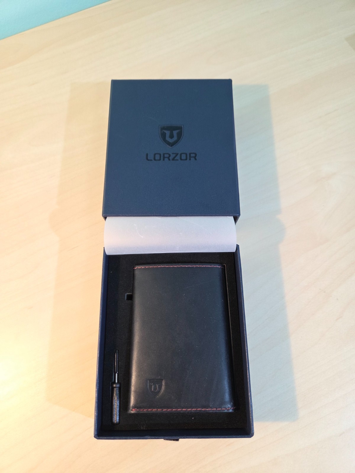 LORZOR Minimalist Leather Wallet – Full Grain Leather, Slim Pop-up Card Case