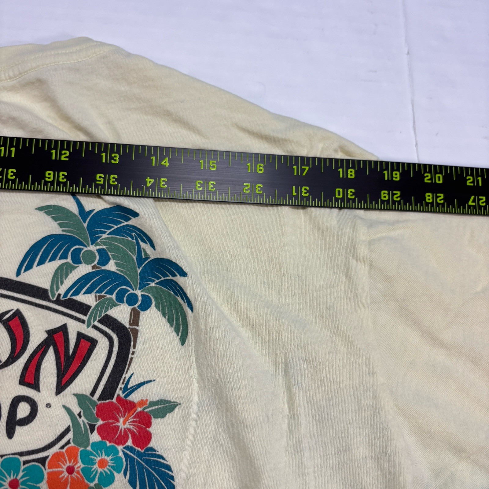 O’Neill Ron Jon Surf Shop Shirt Tropical Parrot Crewneck Double Sided Tee M