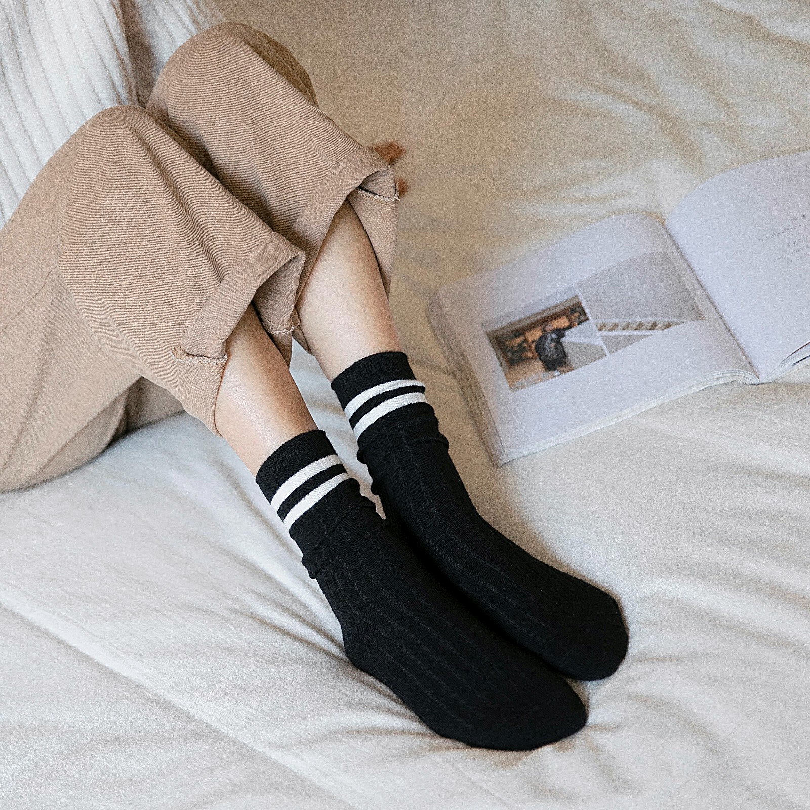Women Men Cotton Athletic Sports Crew Socks Striped Over Ankle Casual Classic