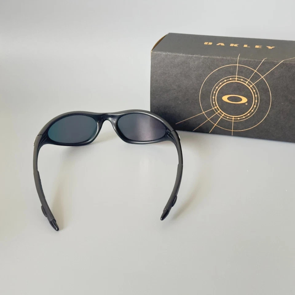 Vintage Oakley Minute 1.0 Sunglasses Gorpcore Outdoor Y2K Style 90s OS