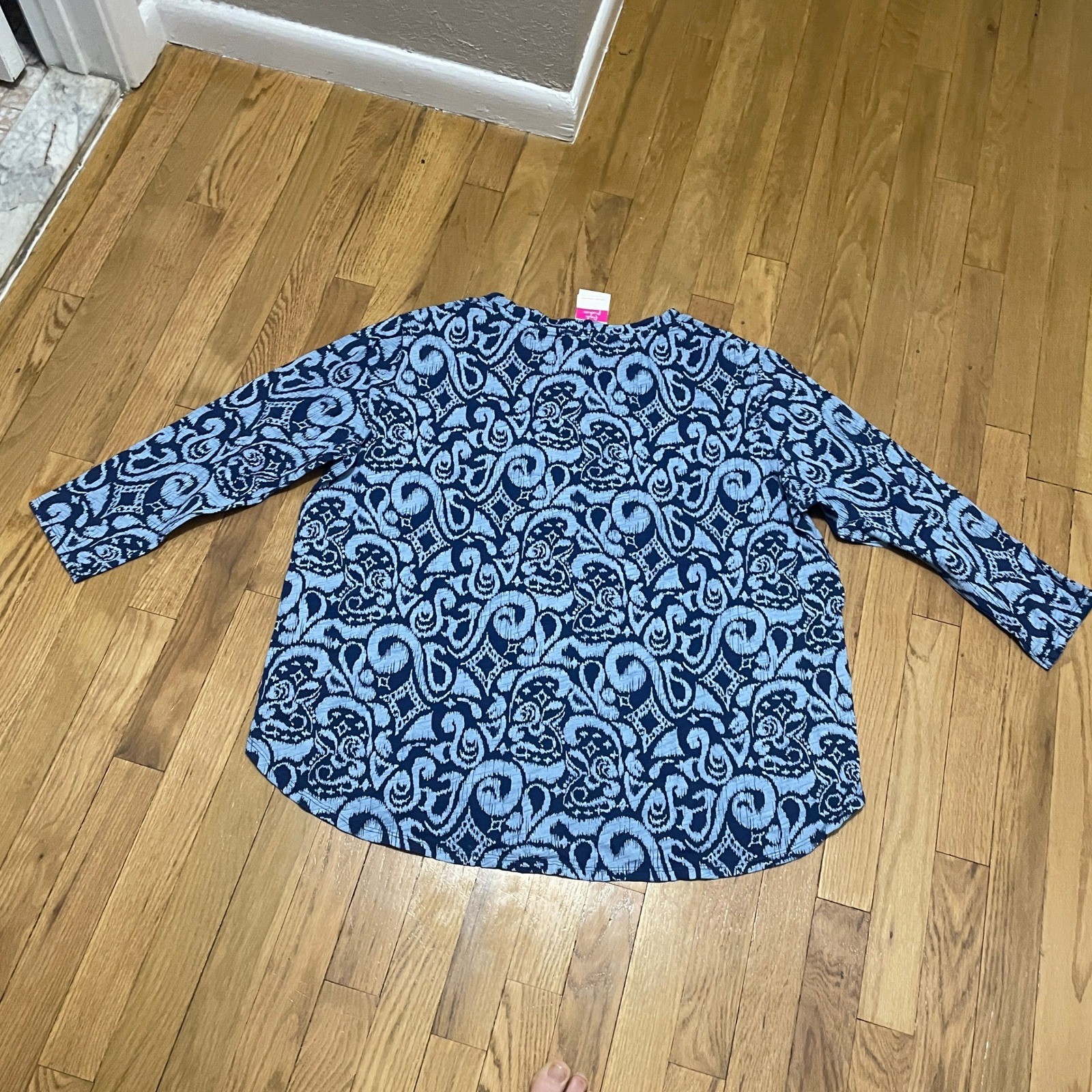 Fresh Produce Wander Catalina Top Women’s 1X Moonlight Blue Ikat Swirl Easy NWT