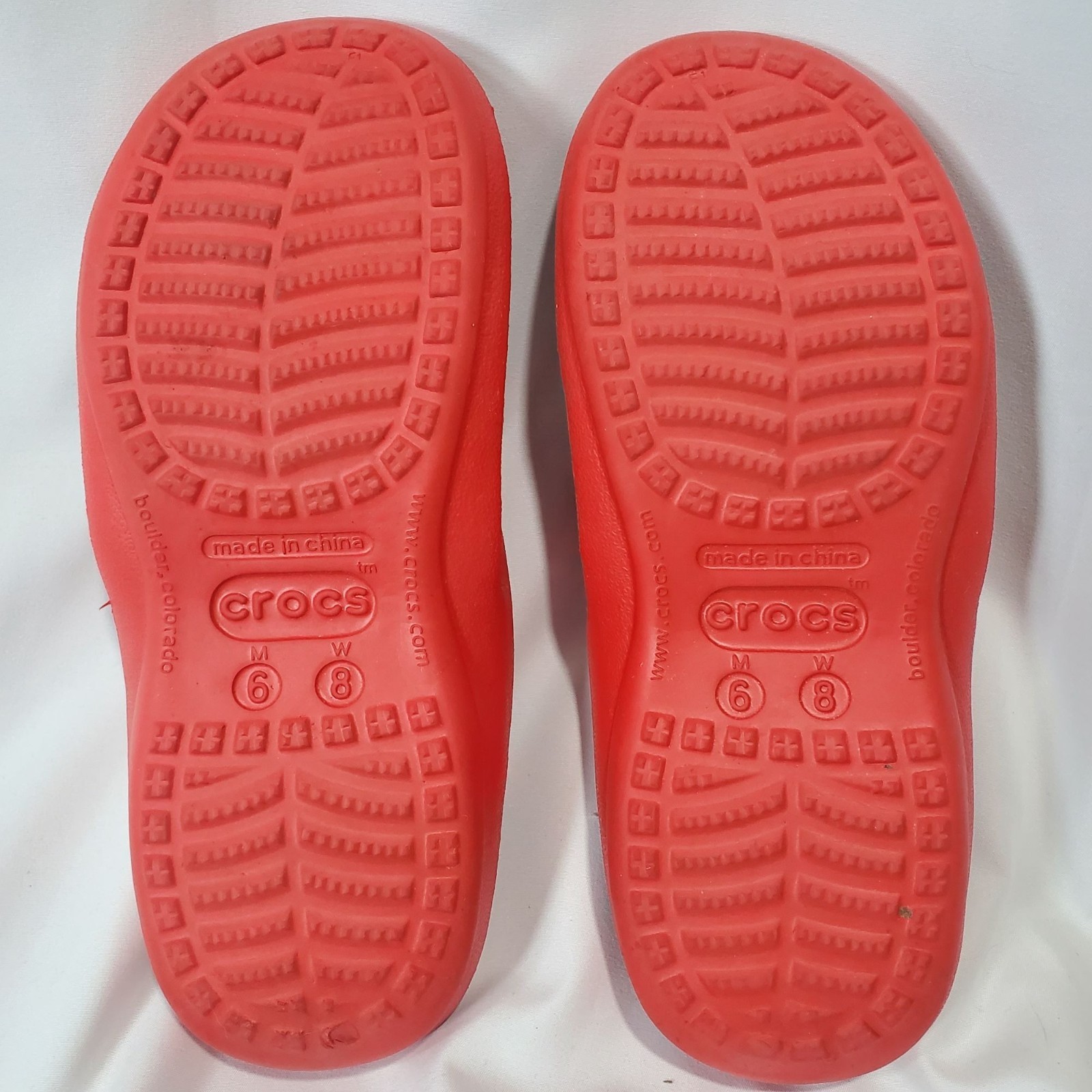 Crocs Red & White Comfort Flip Flop Sandals Size W8 M6 Durable Comfort Thongs