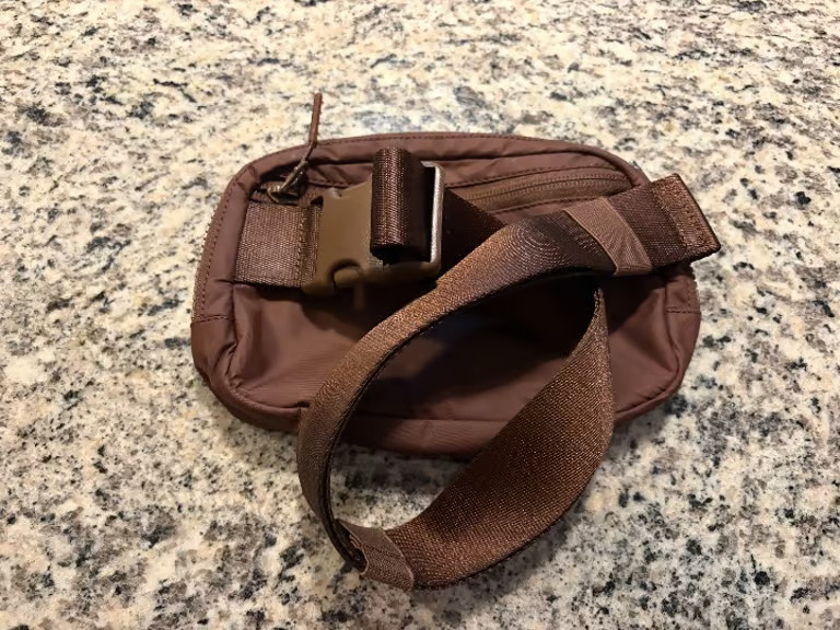 Lululemon Everywhere Belt Bag 1L Java