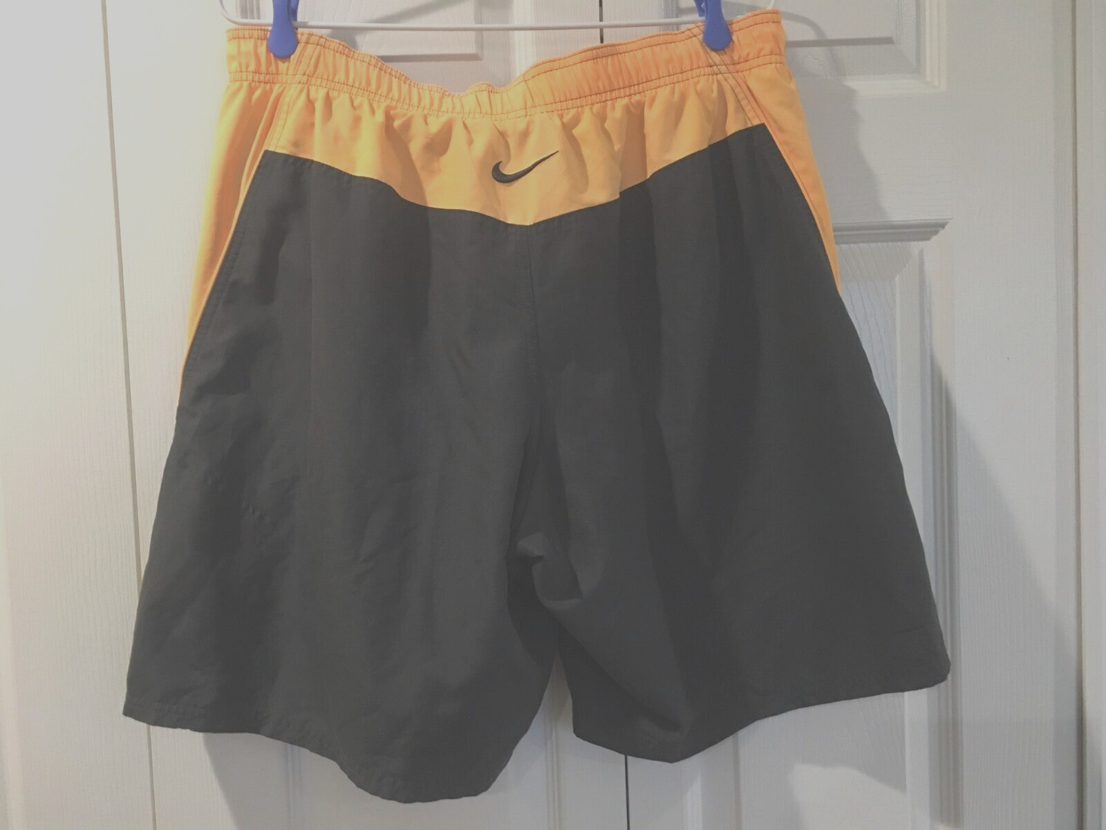 NIKE Charcoal Grey Orange Mesh Lined Swim Trunks With Logo Pockets Men’s Size L