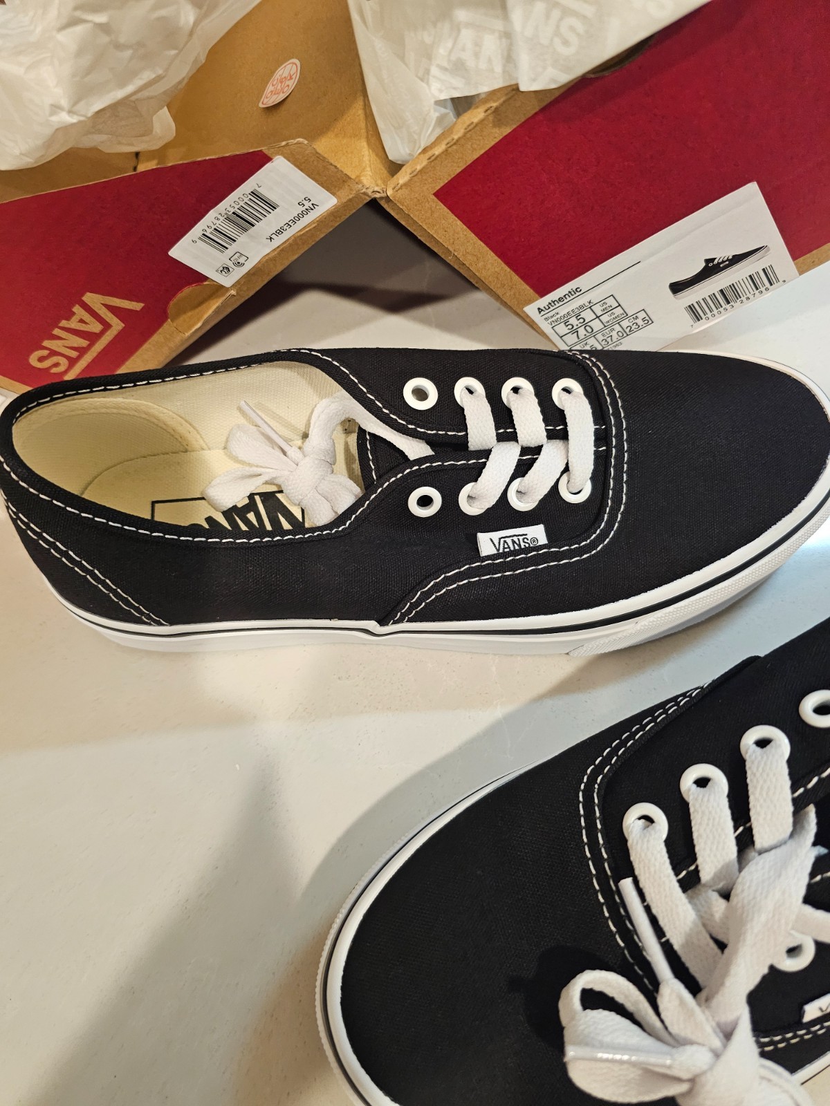 Size 7 – VANS Authentic Black