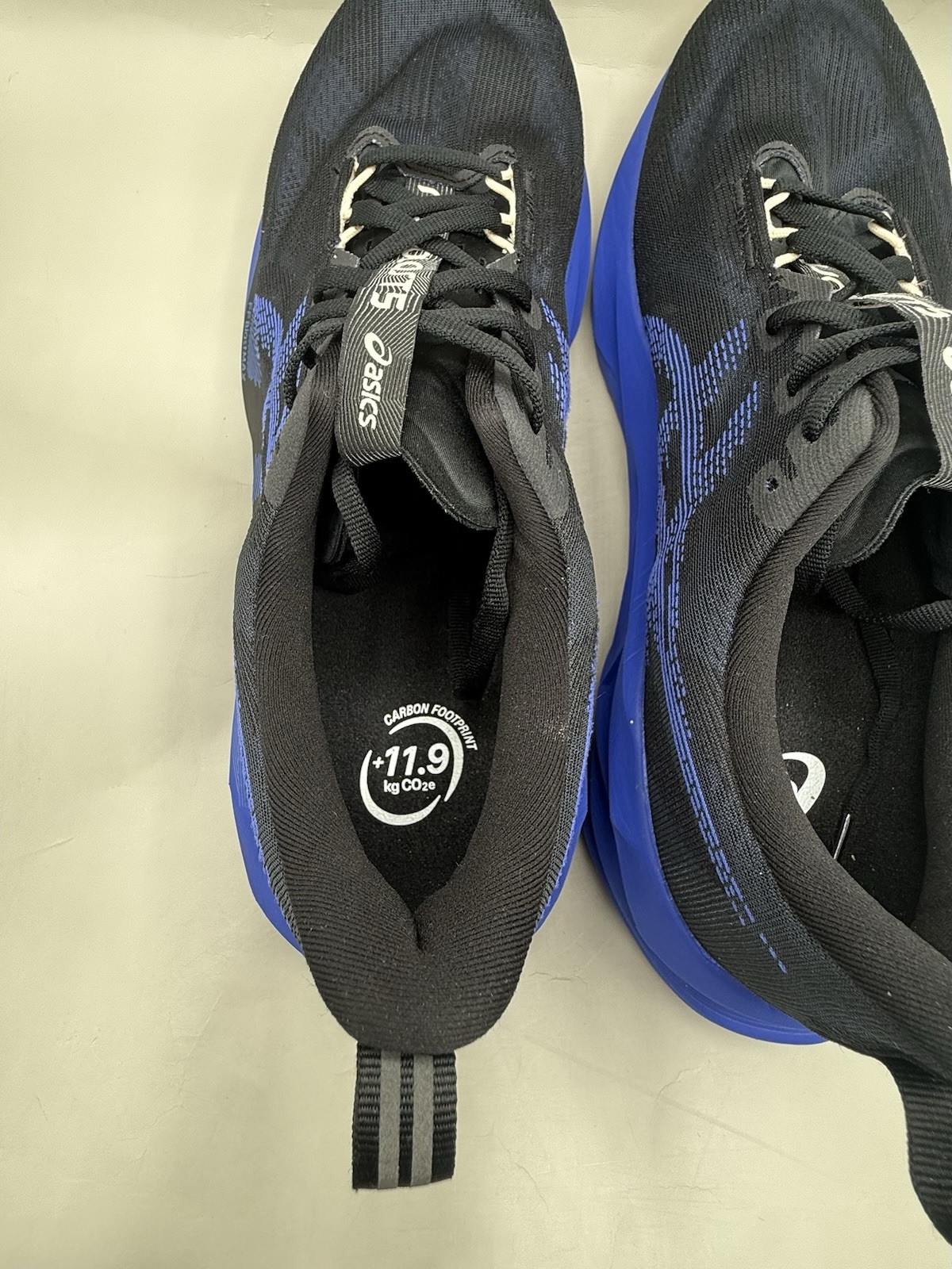 Authentic Asics Novablast 5 Black Cobalt Burst Running Men Size 13 Clean