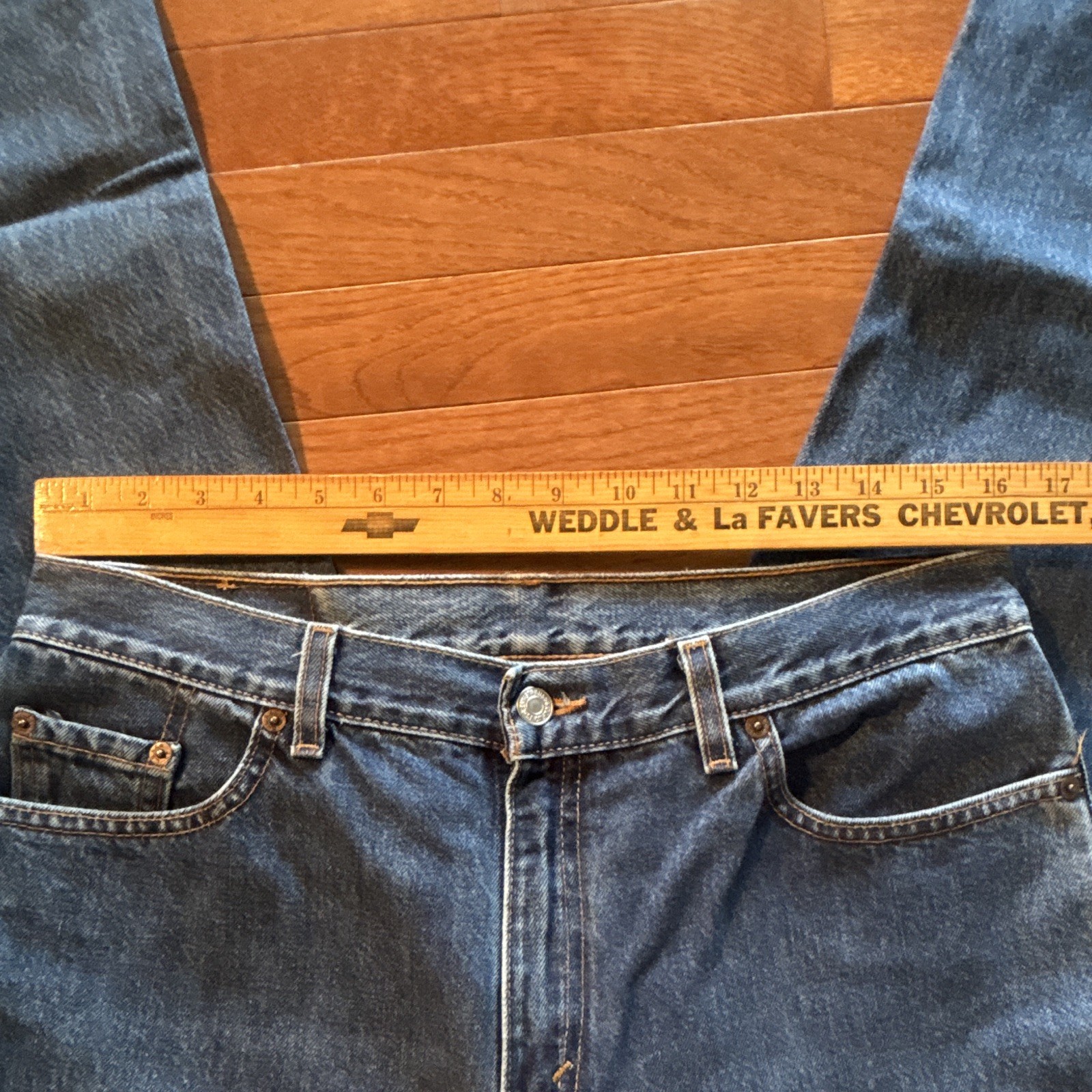 Levi’s VTG USA Women’s High Rise Straight Leg Medium Wash Size 14 MIS M 32×27