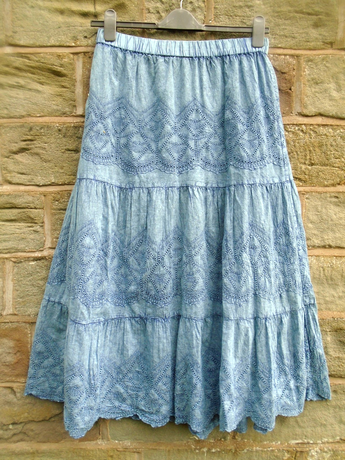 Pretty Broderie Anglaise Cotton Tiered Summer Skirt Size 18/20 Roman