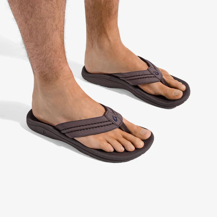 NEW OluKai Hokua Men’s Sandals Water Resistant Beach Casual Flip Flops
