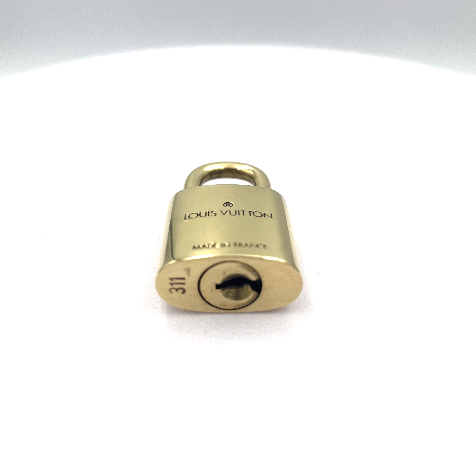 LOUIS VUITTON Padlock Key Set R10000 Random Numbers Polished Authentic