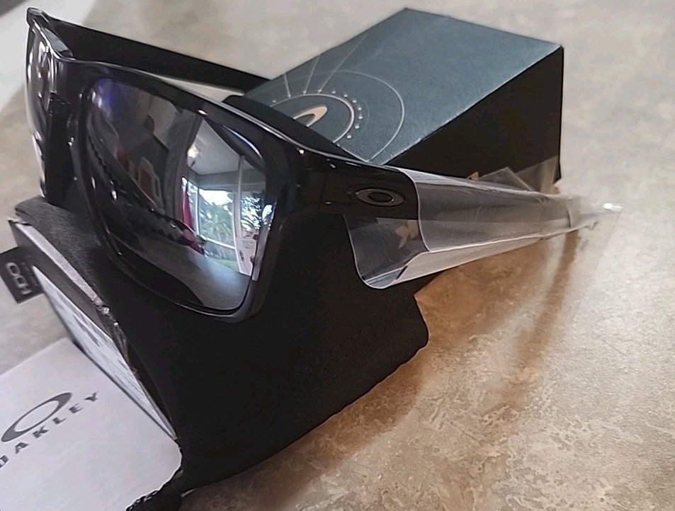 New Oakley Mens Sliver XL Sunglasses Polished Black Iridium o009341 4867