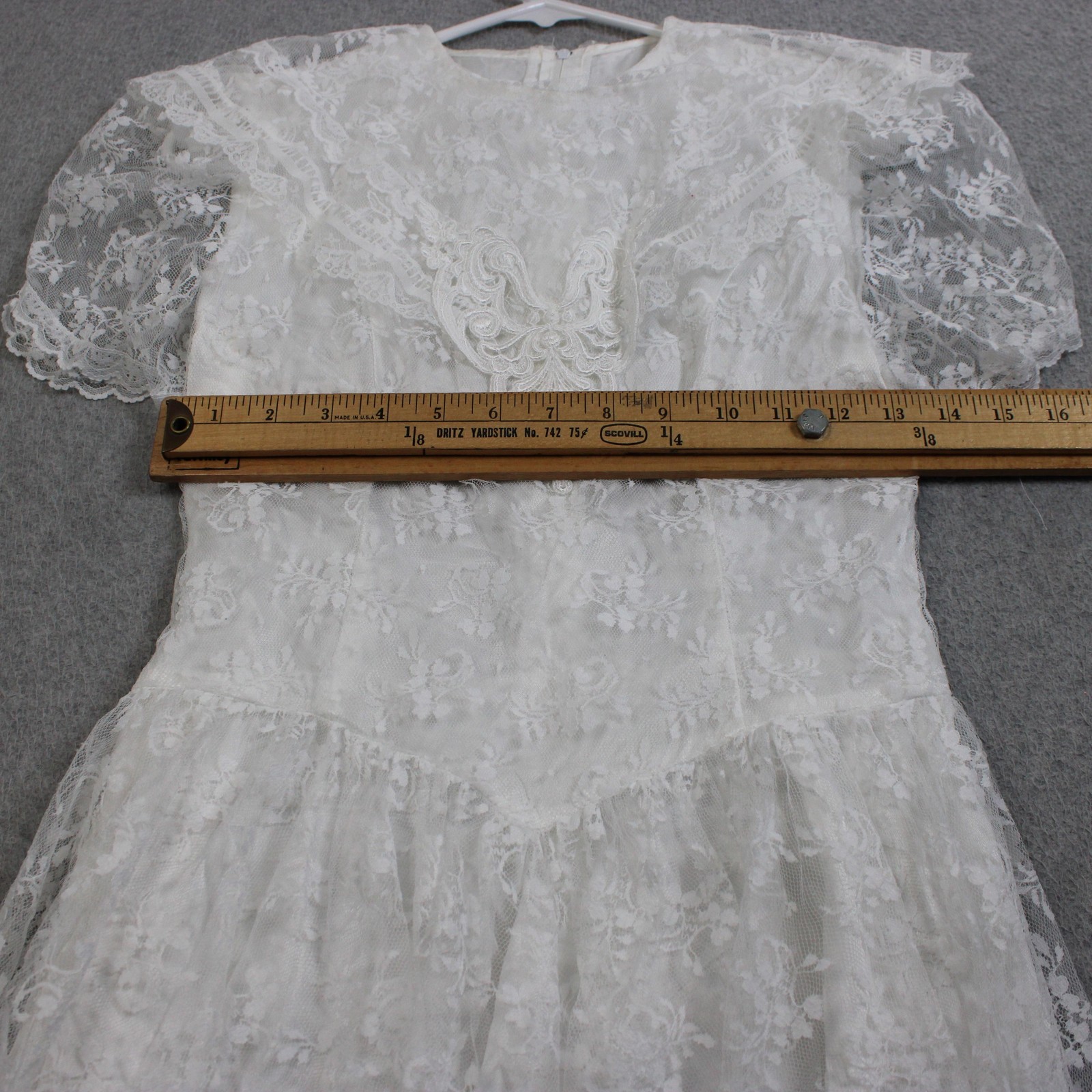 Jessica McClintock Dress Pre-Teen 8 White Lace Fit Flare Puff Sleeve Victorian