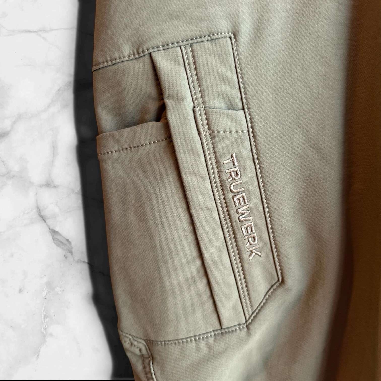 Truewerk T2 Werkpants Mens 34/33 Olive Green Water Resistant Pants Softshell