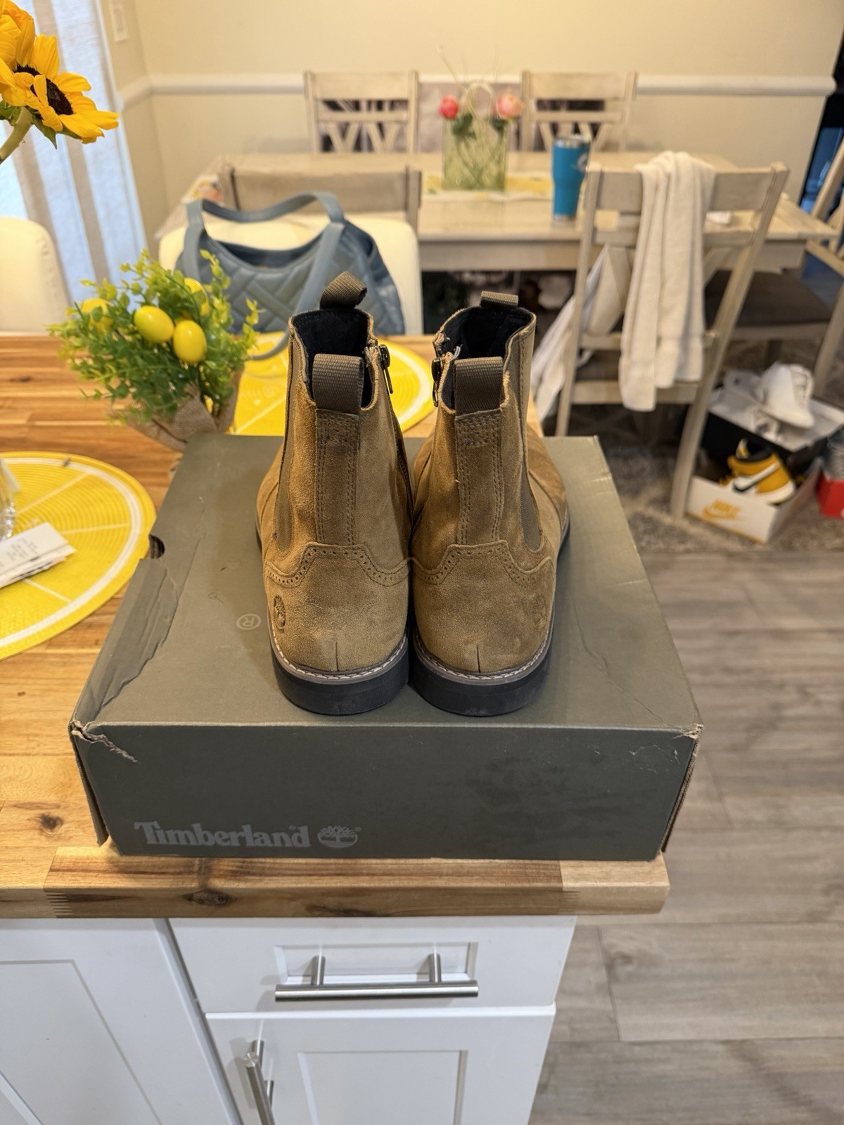 Timberland Men’s Squall Canyon Waterproof Chelsea Olive Leather Size 11.5