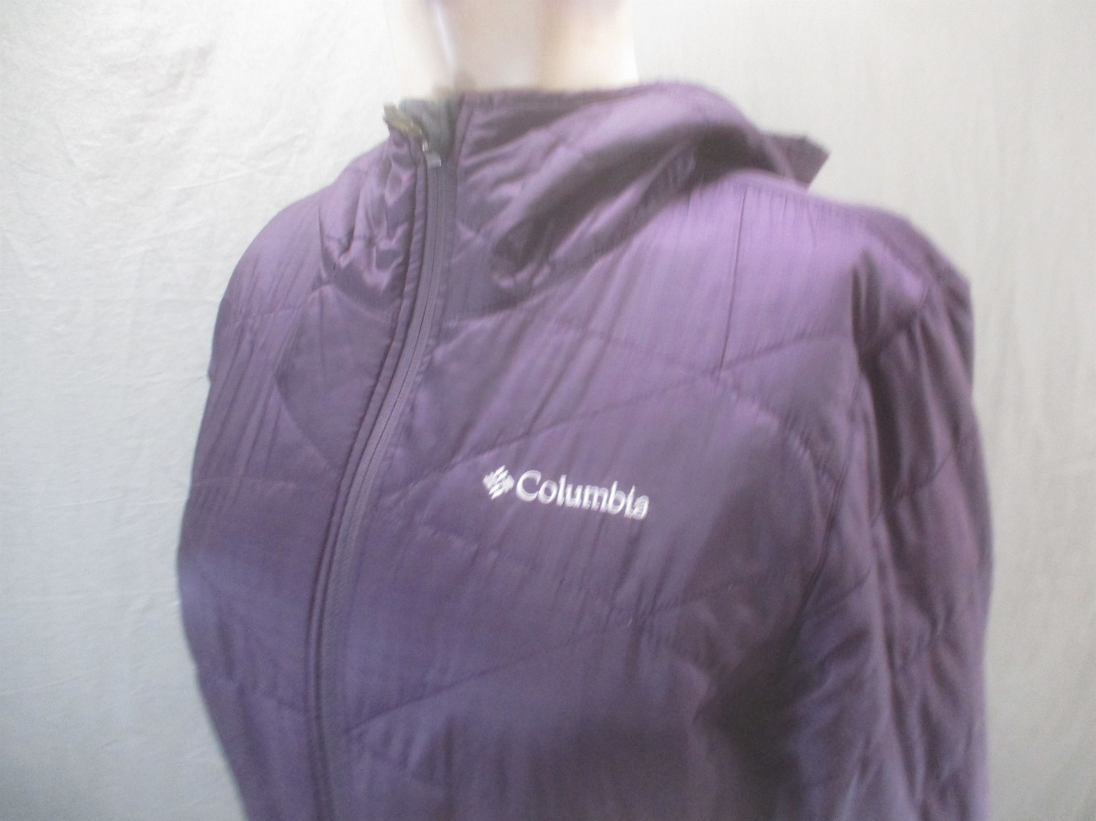 Columbia Size M Women Purple Insulated Pockets Hooded Full Zip Outdoor Parka 206