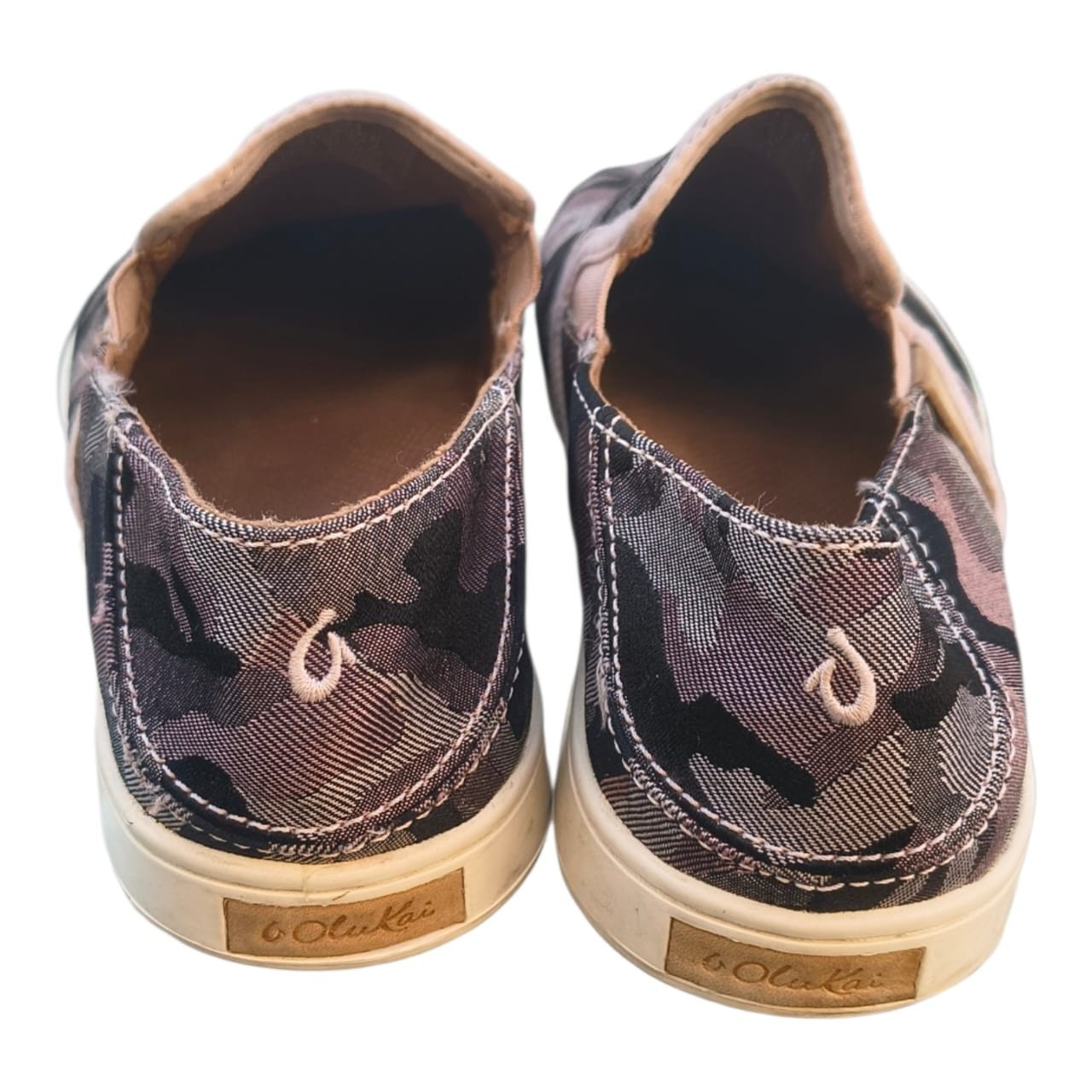 OluKai Pehuea Pa’i Women’s Shoes Size 8 Camo Slip On Sneakers Loafers Lae‘ahi