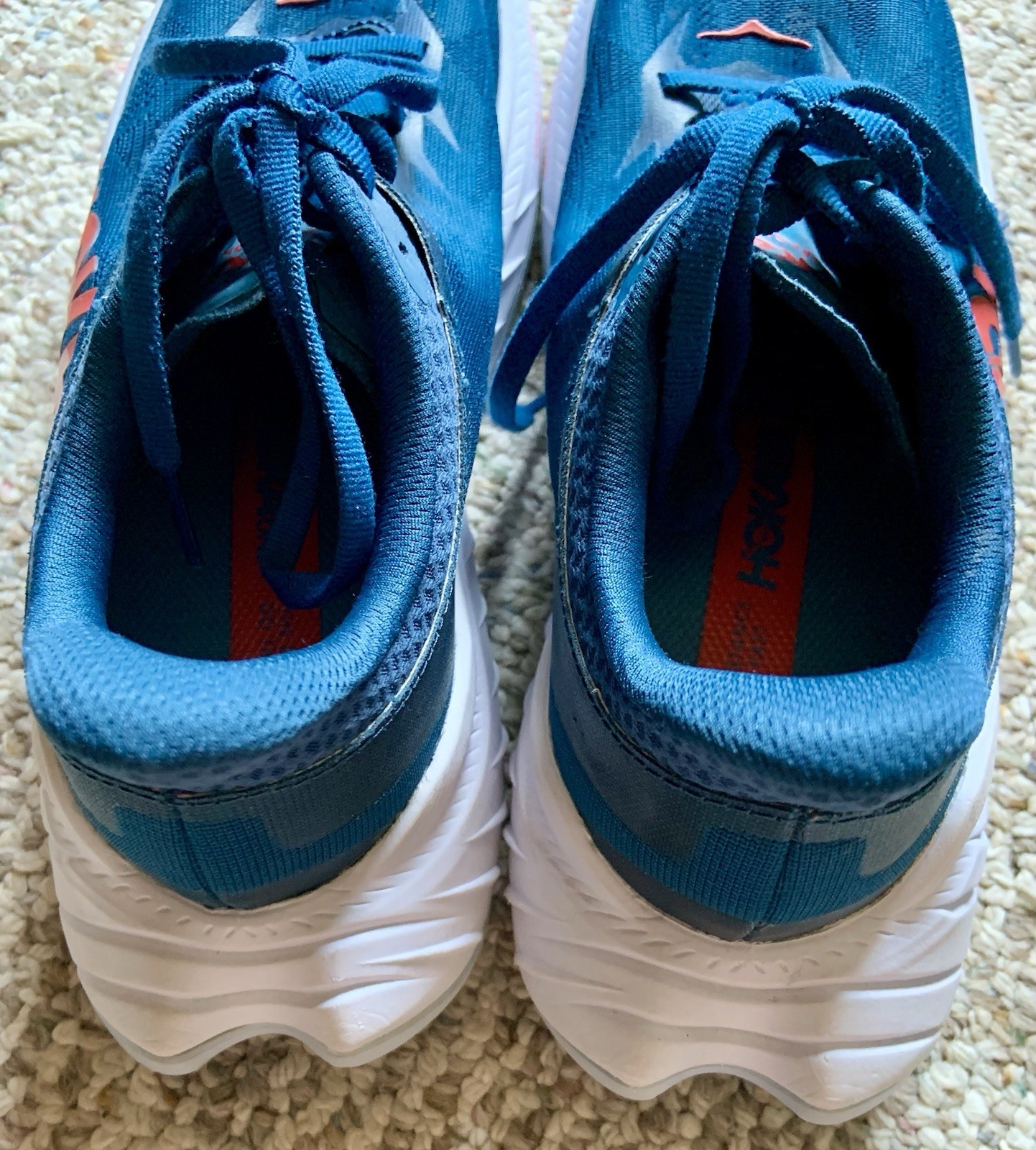 HOKA One One Carbon X 2 Running Shoes Sneakers Women’s size 8.5B blue white