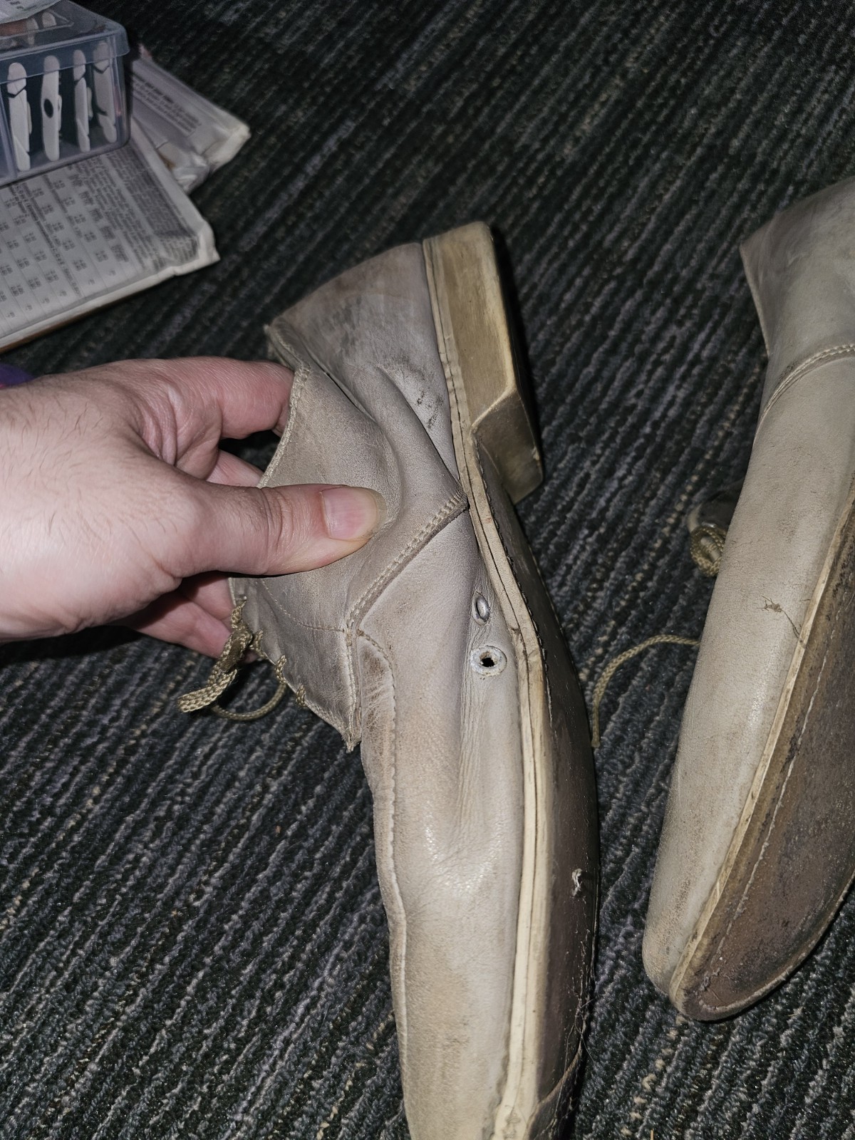 Men’s vintage bowling shoe. true shoe size is unknown