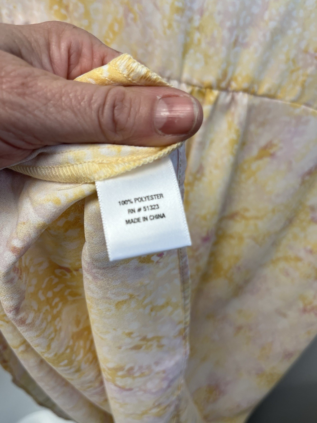 CHAUS Blouse Soft Yellow XL NWOT Ruffle Cap Sleeve Light Weight Beautiful
