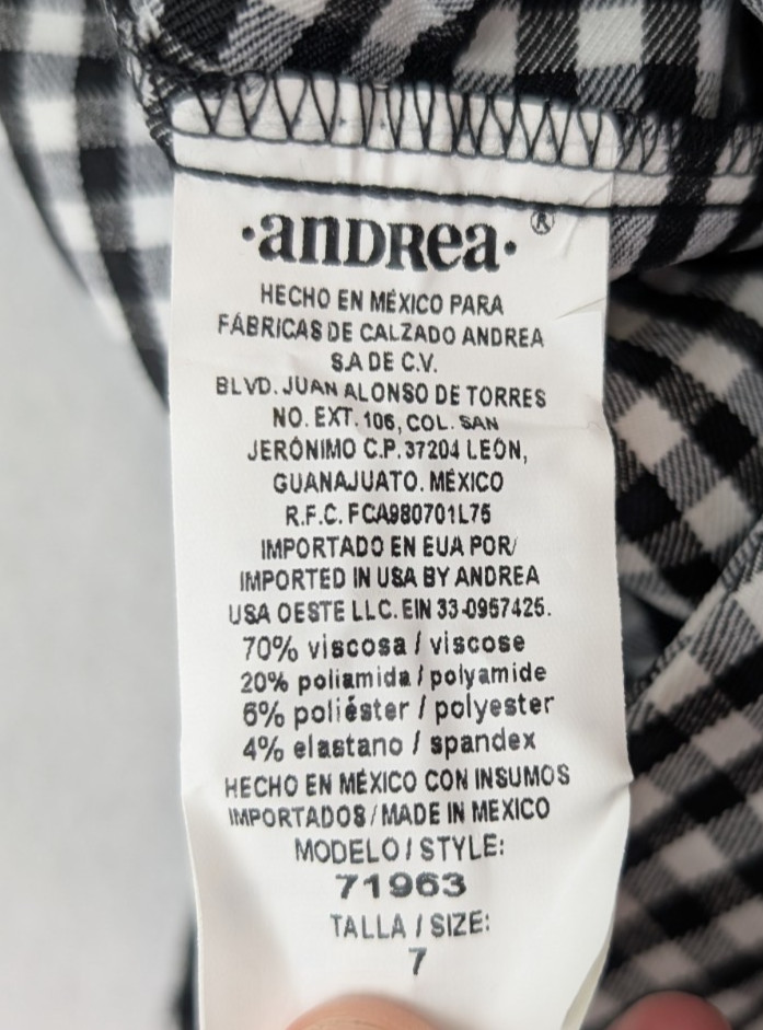 Andrea Women’s Pants Size 7 Black White Plaid Gingham Skinny Stretch