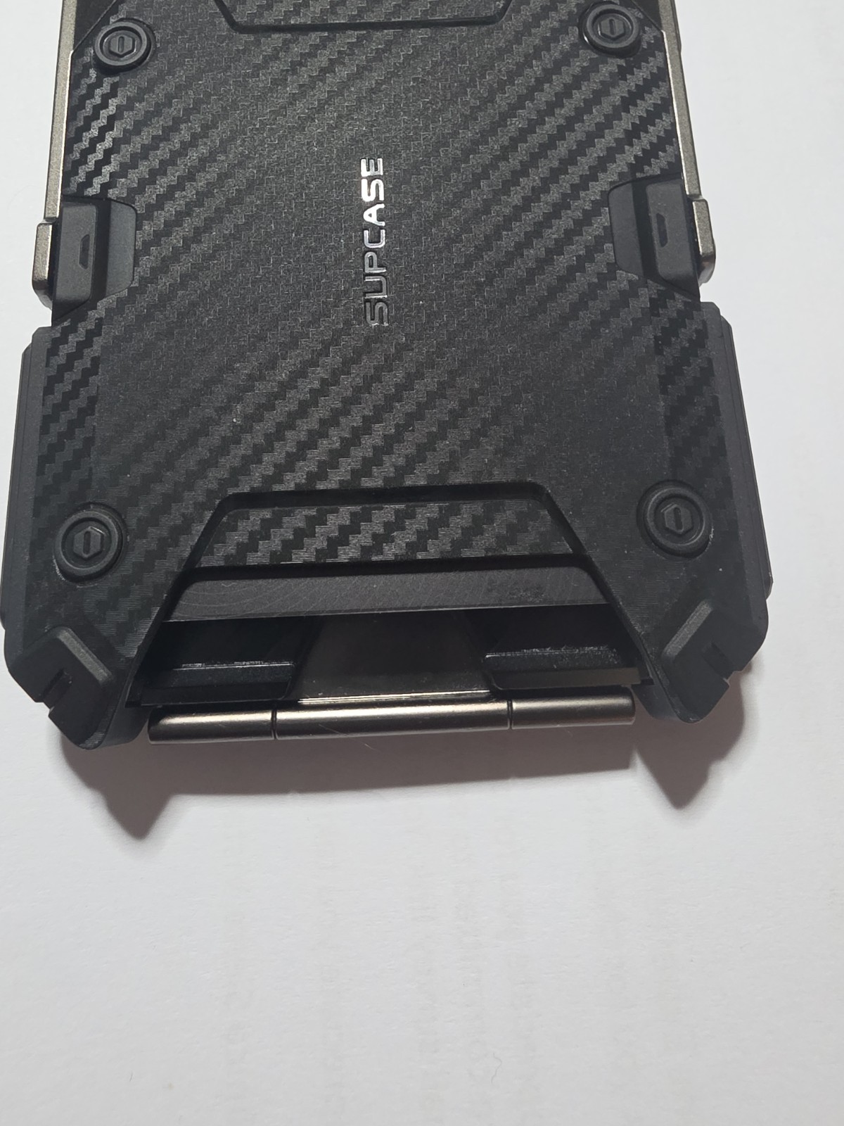 SUPCASE Minimalist Wallet – Durable Metal & Carbon Fiber Style
