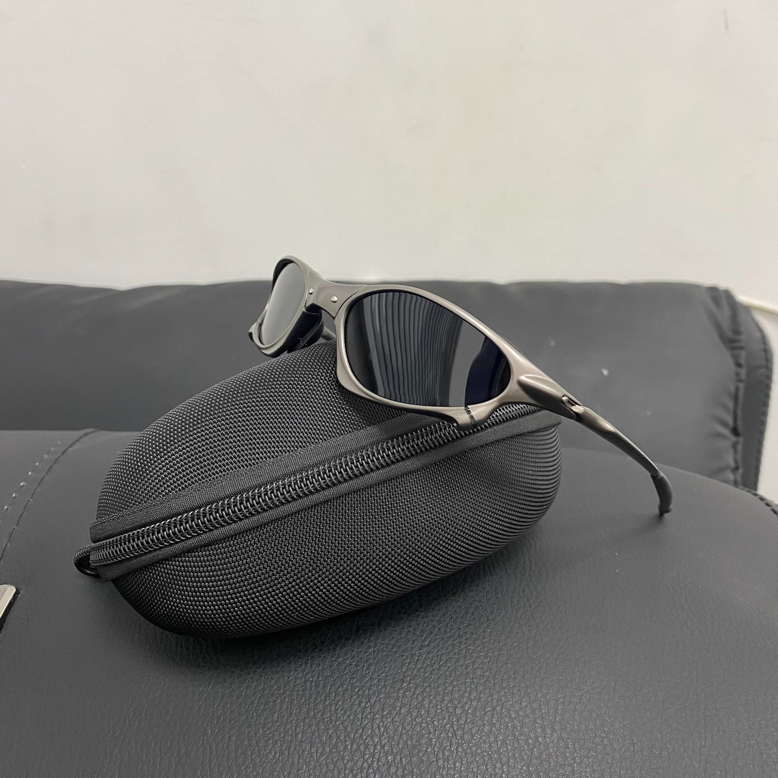 Vintage Y2K Oakley Penny X-Mental Polarized Sunglasses Black Lenses Gray Frame