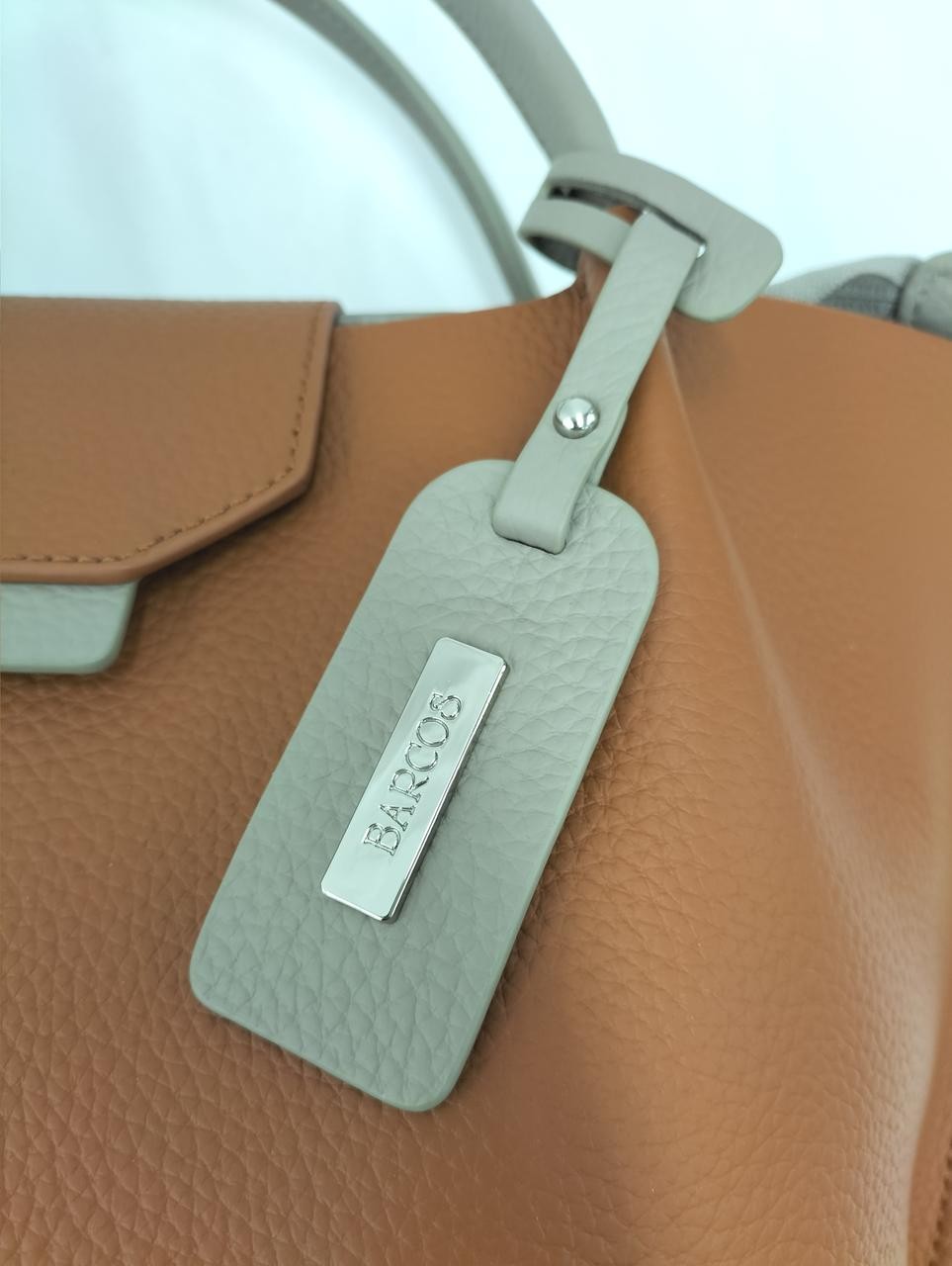 Barcos Shrink Leather Handbag