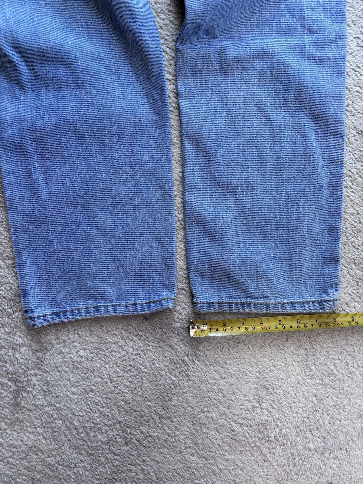 2008 Levi’s 550 Men’s Light Wash Denim Blue Jeans 33×32