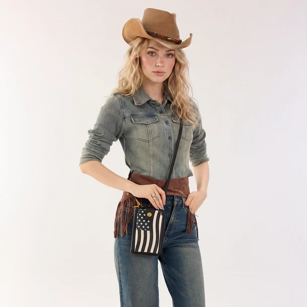 Montana West American Flag RFID Crossbody Phone Wallet