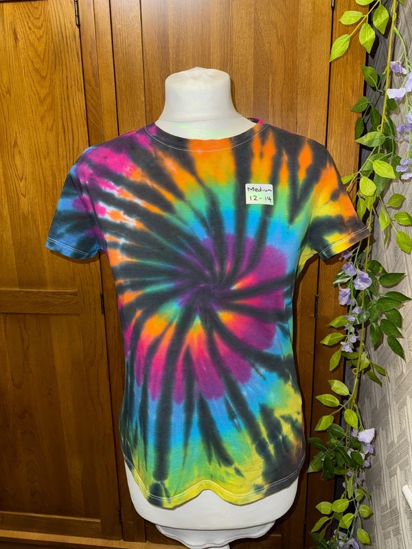 Medium ladies tight fitting stretch rainbow swirl tie dye T-shirt