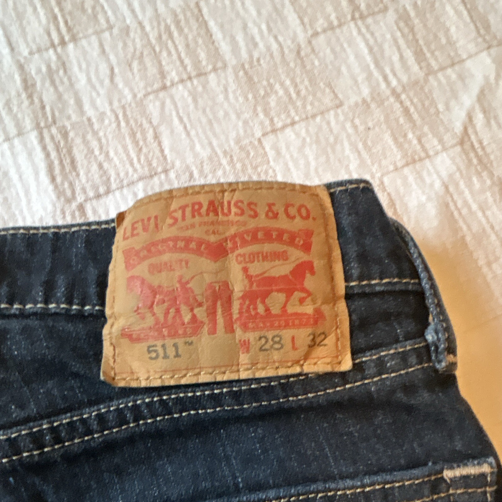 Levi’s Men’s Dark Wash Blue Denim Jeans Slim Fit Low Rise 5-Pocket Zip