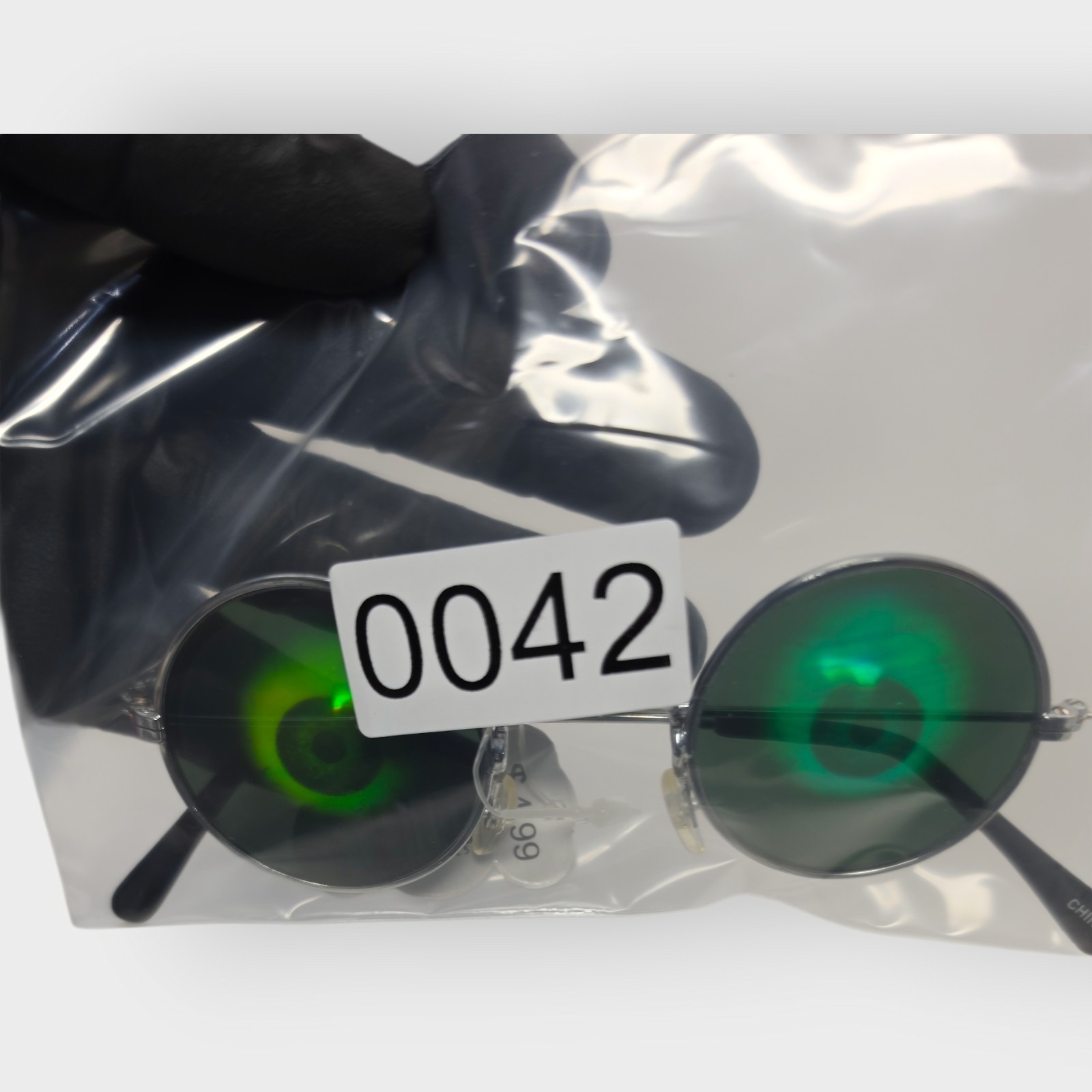 NEW 90s ROUND CRAZY EYES Hologram Sunglasses, Unworn Original Vintage Glasses