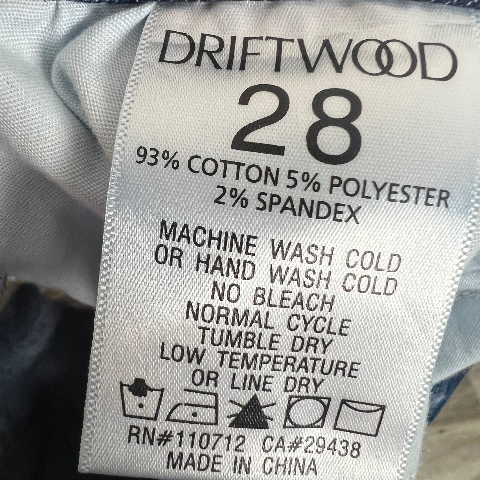 Driftwood Meg Size 28 Denim Cutoff Bermuda Jean Shorts Medium Wash Button Fly