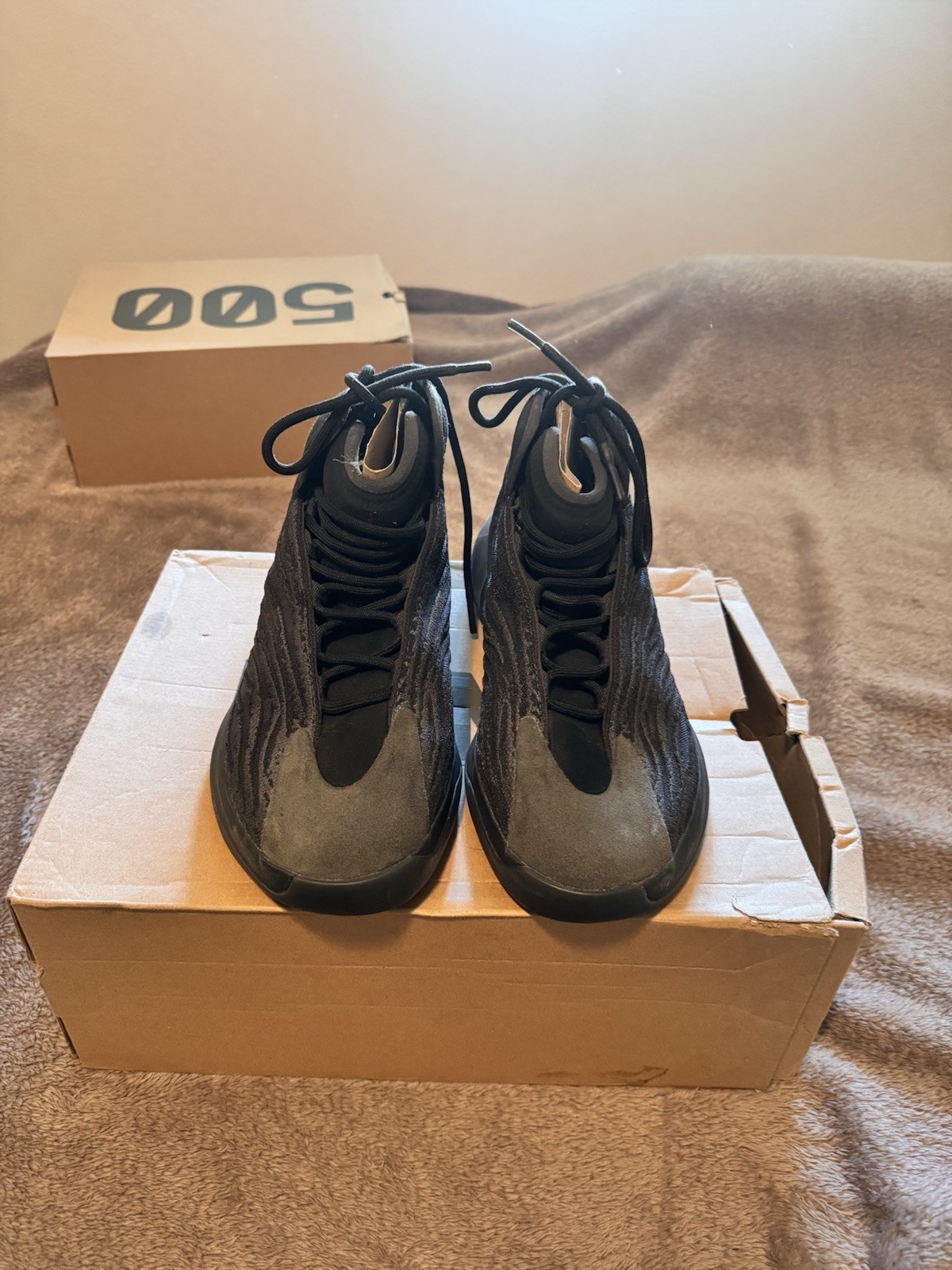 adidas Yeezy Quantum QNTM Onyx GX1317 Men’s Mid Top Basketball Sneakers