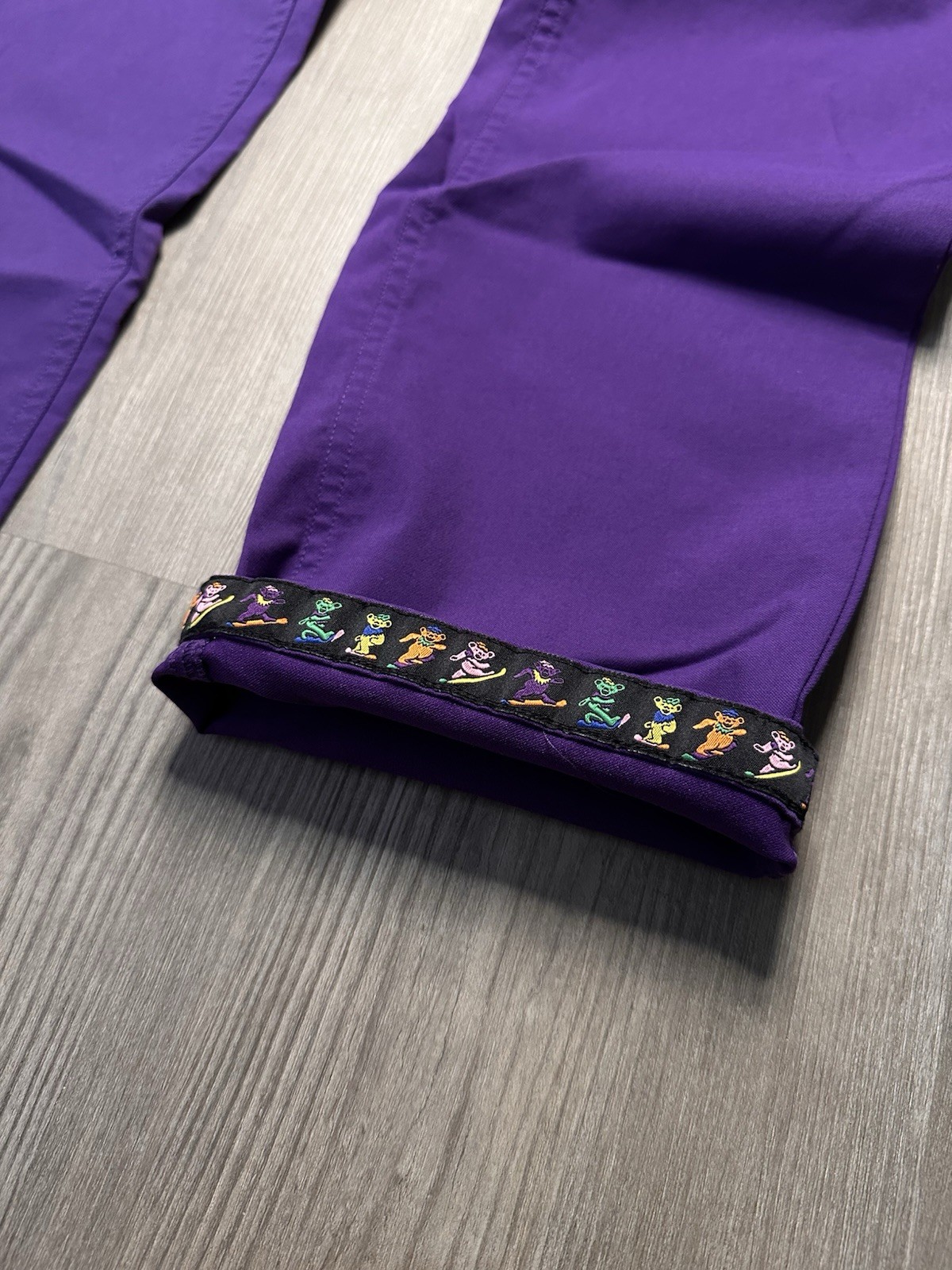 686 Everywhere Grateful Dead Pants Men’s Size 36 x 34 Slim Fit Snowboarding Pant