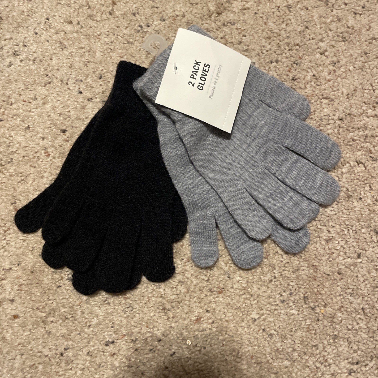 KNITTED GLOVES SET OF 2 PAIR ONE SIZE WRIST BLACK & GRAY NEW WITH TAGS