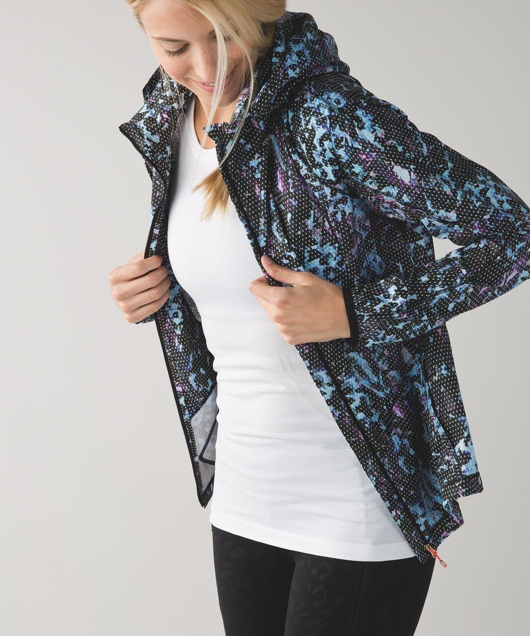 Lululemon 8 Back Pack It Wind Jacket Floral Sport Tranquil Blue Multi W4H45S