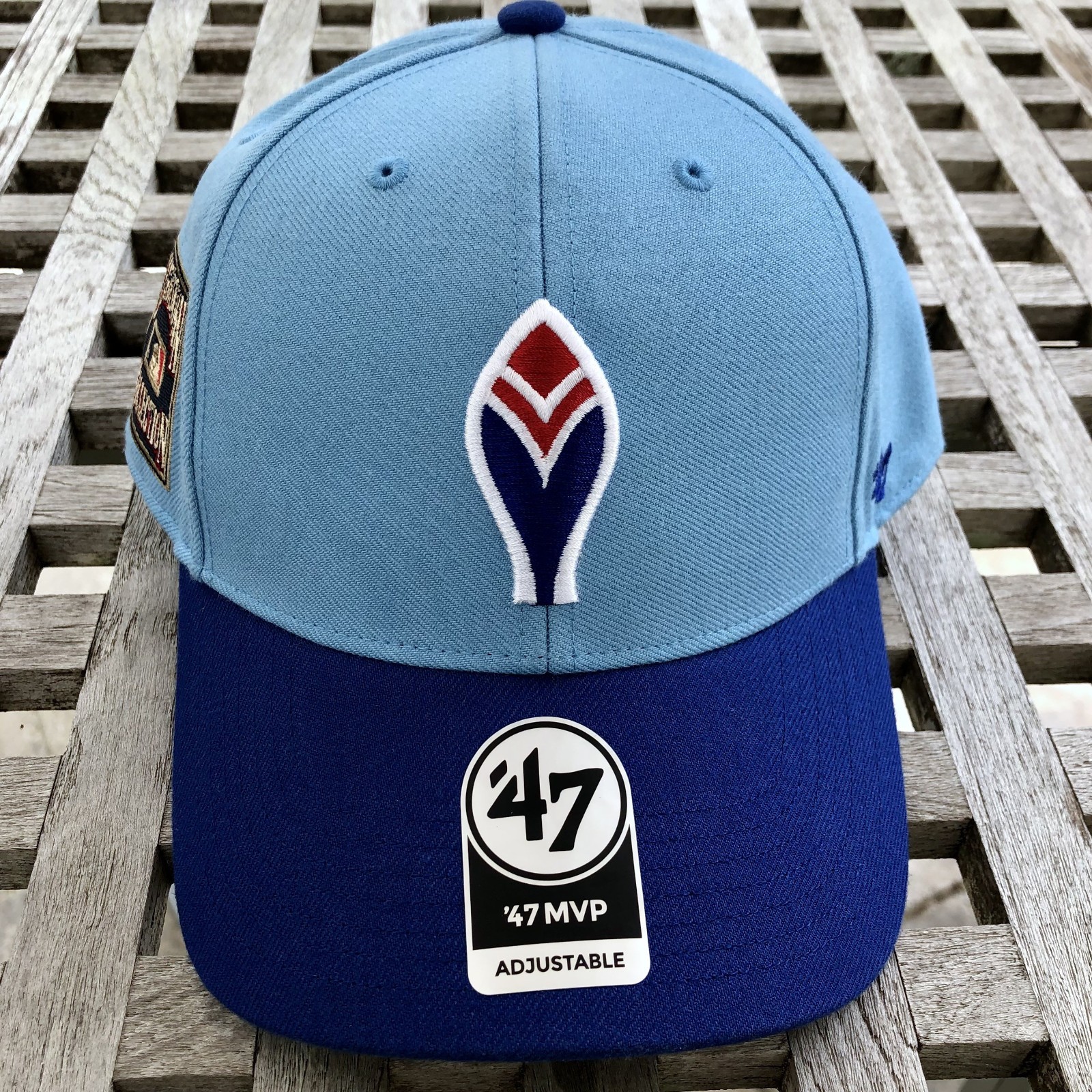 Atlanta Braves Feather Logo Cooperstown Patch 47 Brand MVP 2 Tone Snapback Hat