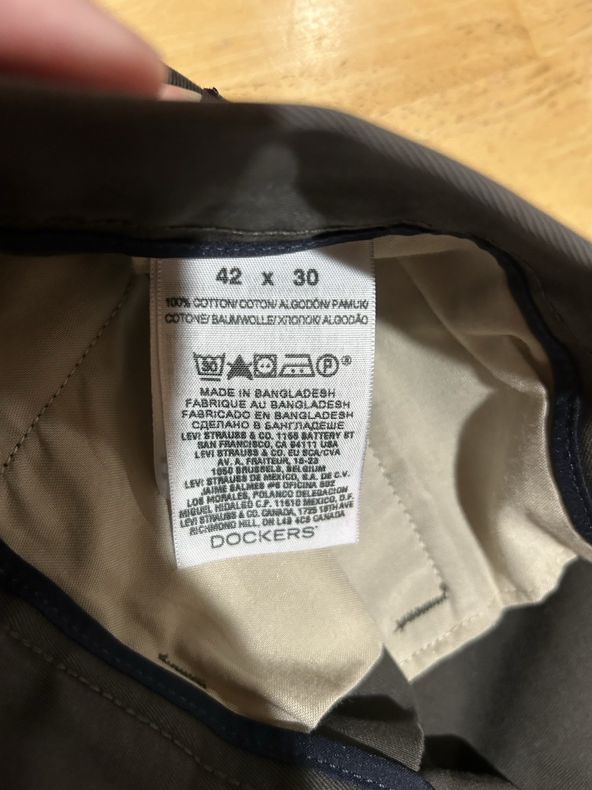 Dockers D3 Men’s Gray Classic Fit Pleated Straight Leg Cotton Twill 42W