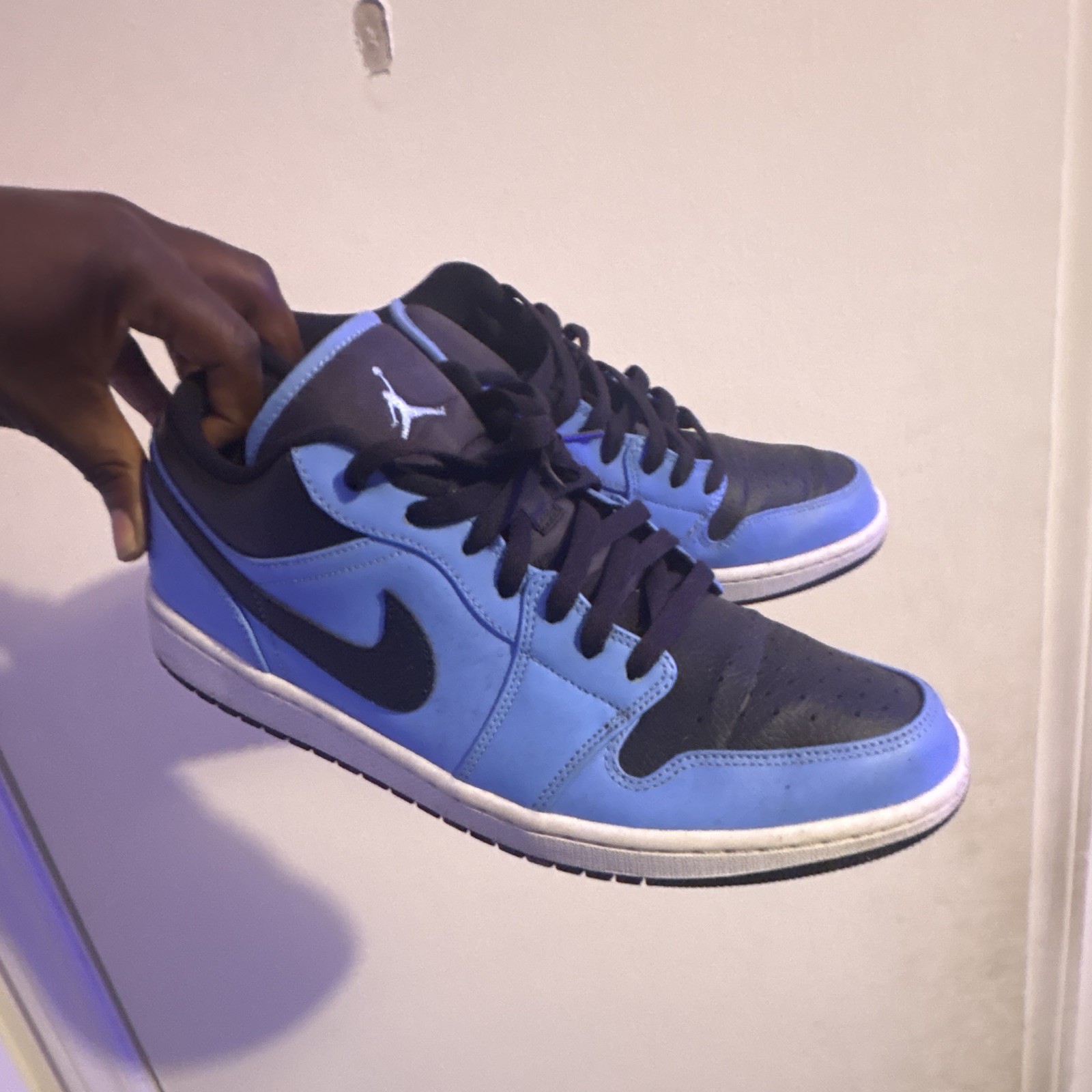 Jordan Air Jordan 1 Low Men’s Low-Top Colorblock Lace-Up Sneaker Blue
