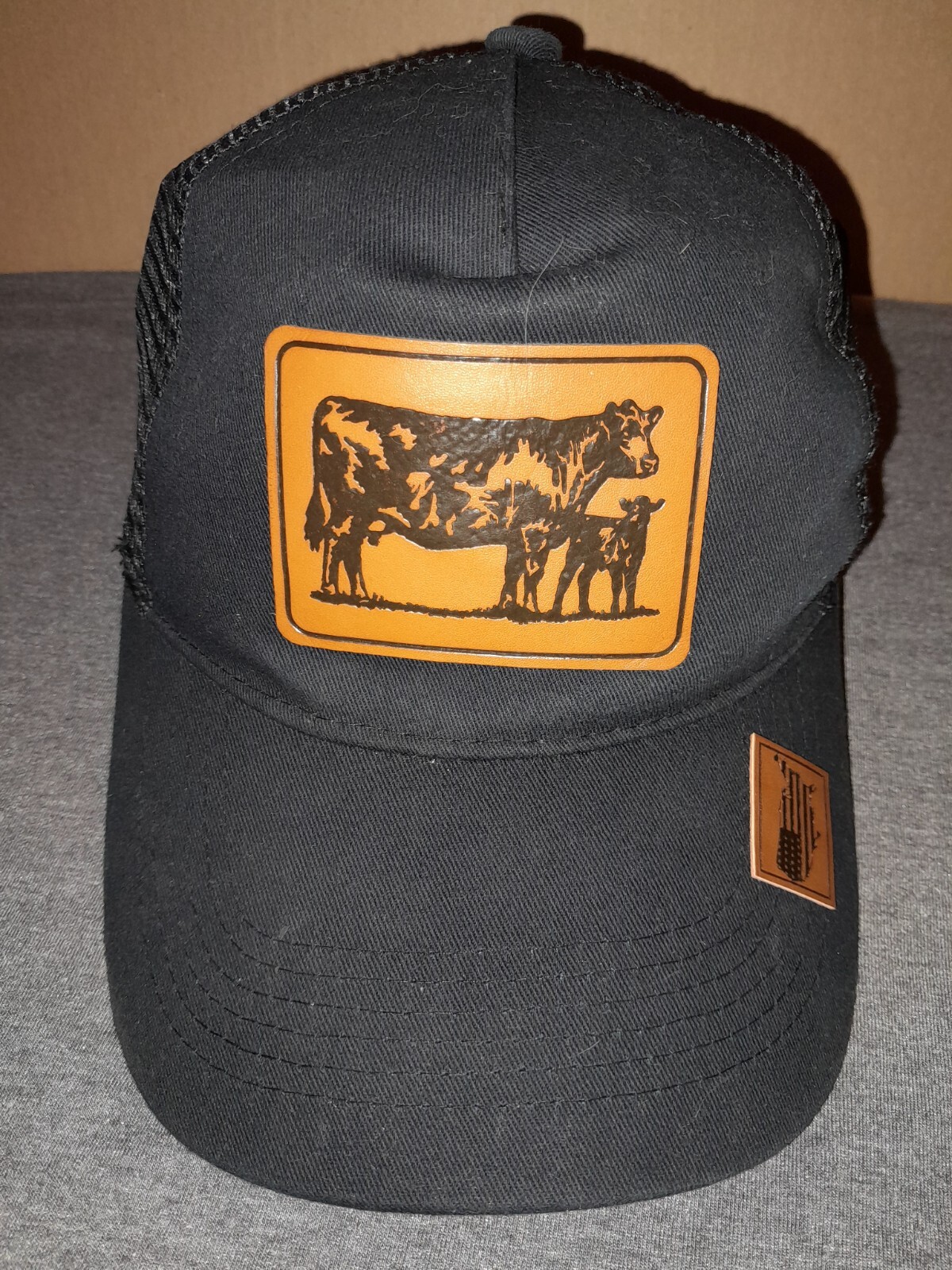 Cow Calf Cattle Farm Leather Patch Ball Cap Trucker Snapback Mesh Hat Black