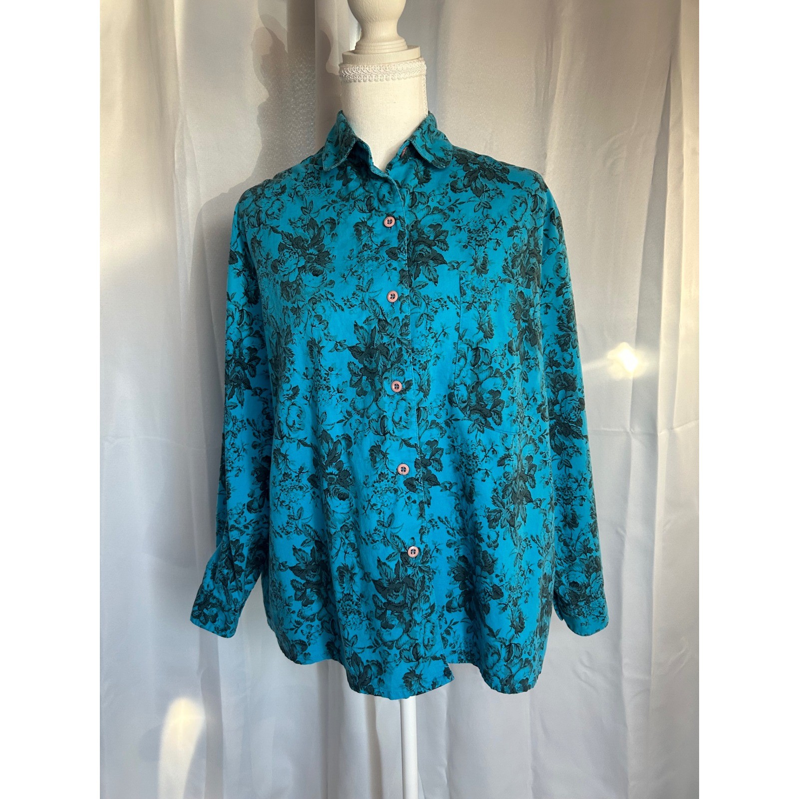 Emanuelle Vintage top Turquoise Floral, cotton, Boho, cottage core, retro. A85.