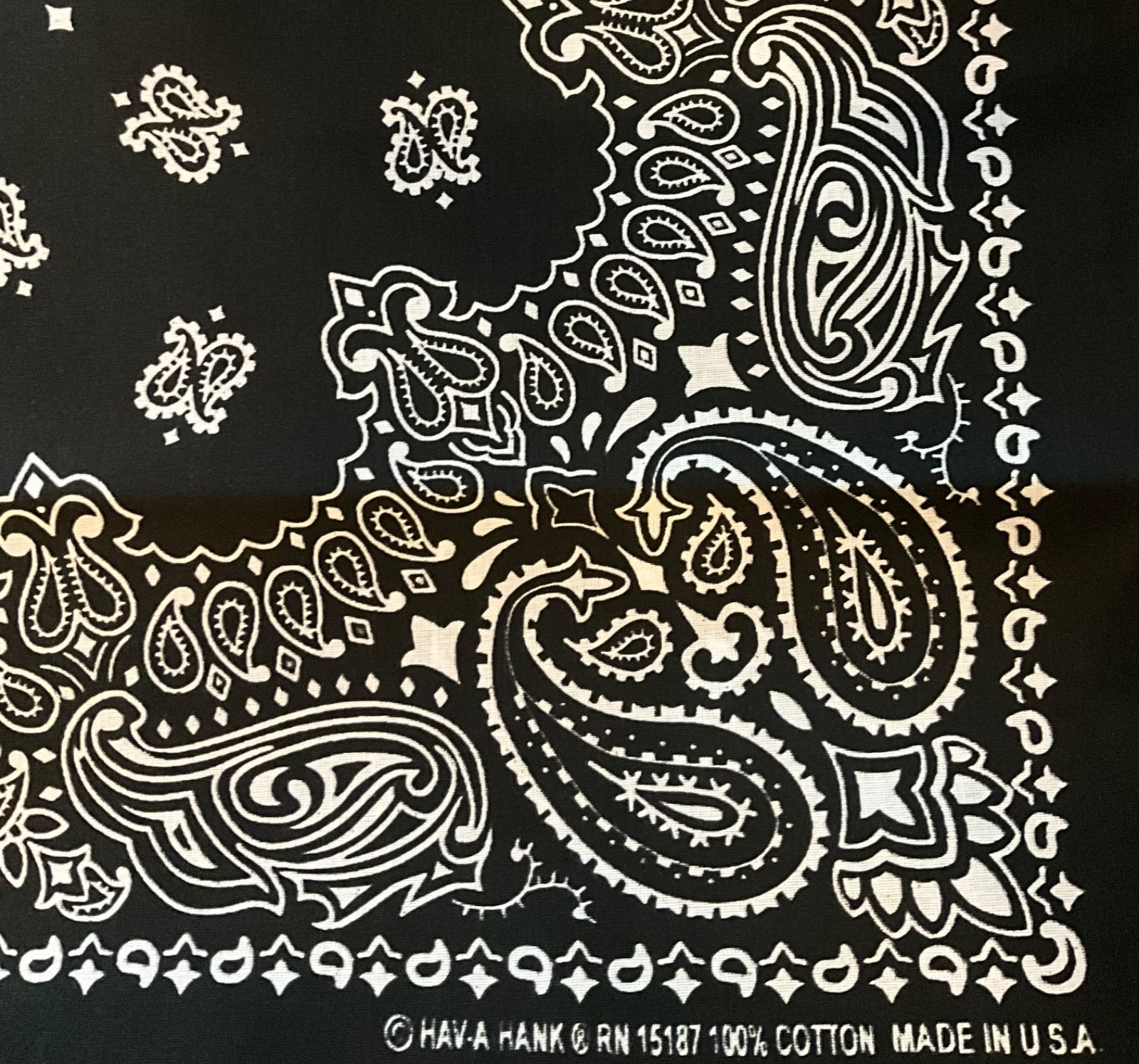 Hav-A-Hank USA Made Cotton Paisley Bandanna 22″X22″ Black & White