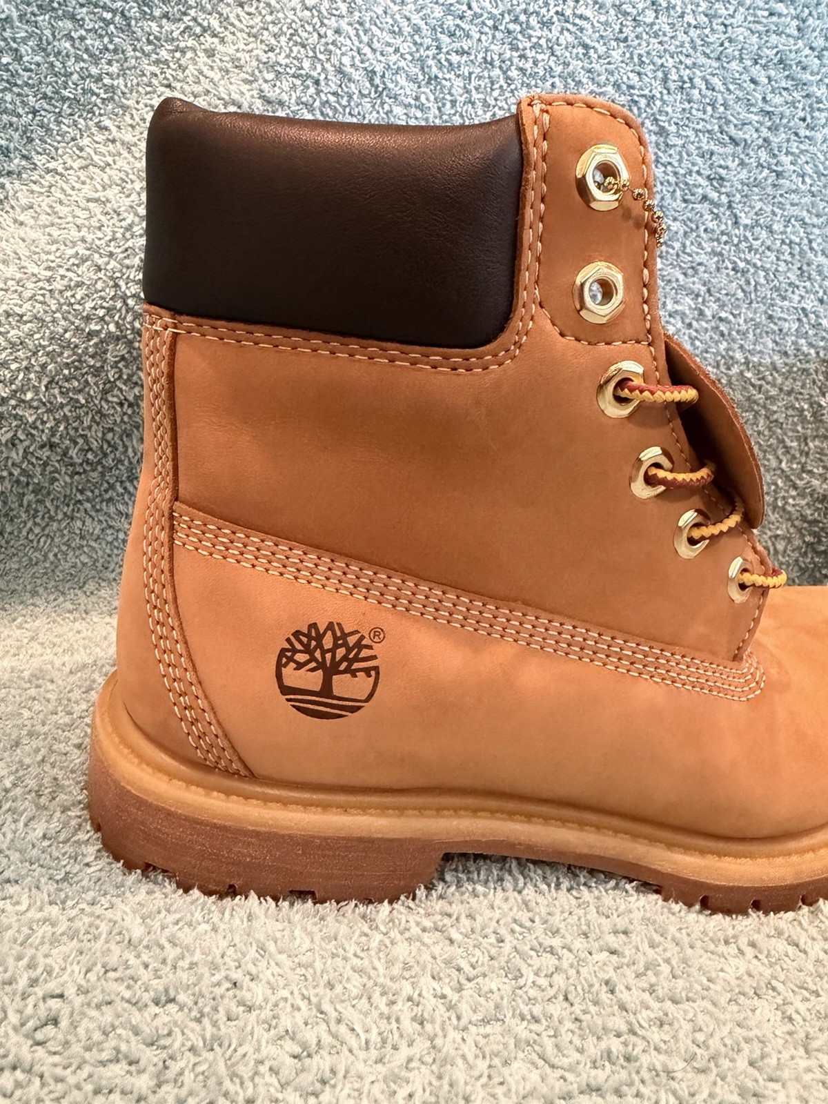 Timberland Premium 6-Inch Waterproof Boots NWOT Wheat Nubuck Women’s 8 M Classic