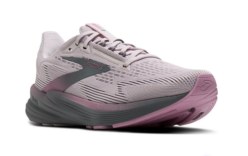 Brooks Revel 8 Women’s Light Pink White Running Shoes DNA LOFT v2