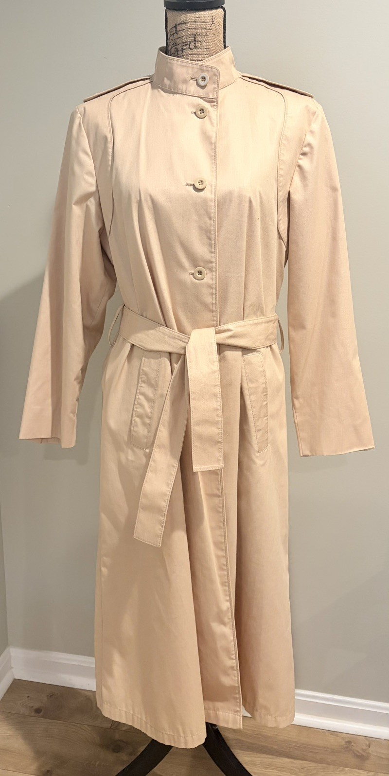 Vintage 70s/80s London Fog Single Breasted Trench Coat with Belt – Sz 12